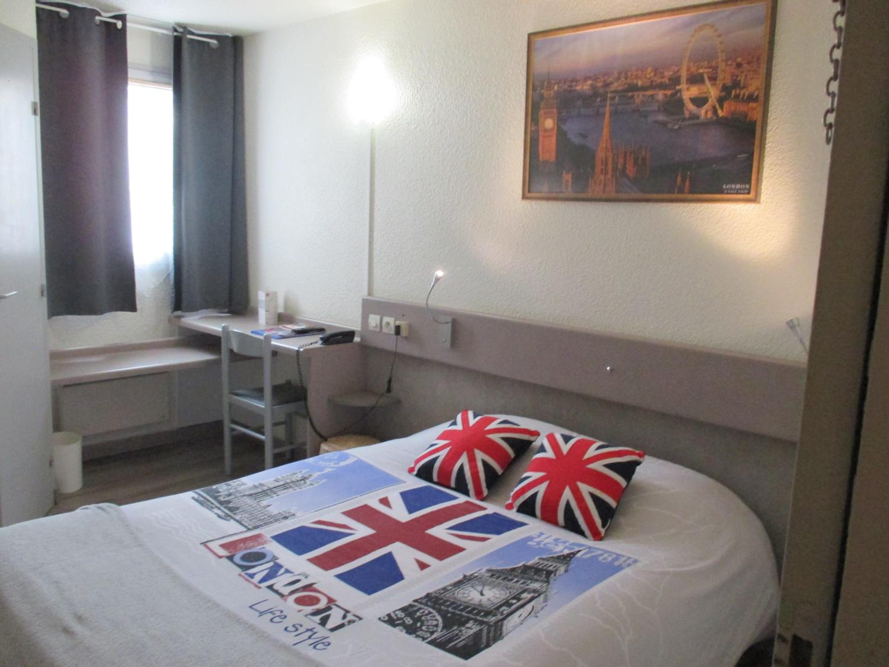 Double Room - Photo 4
