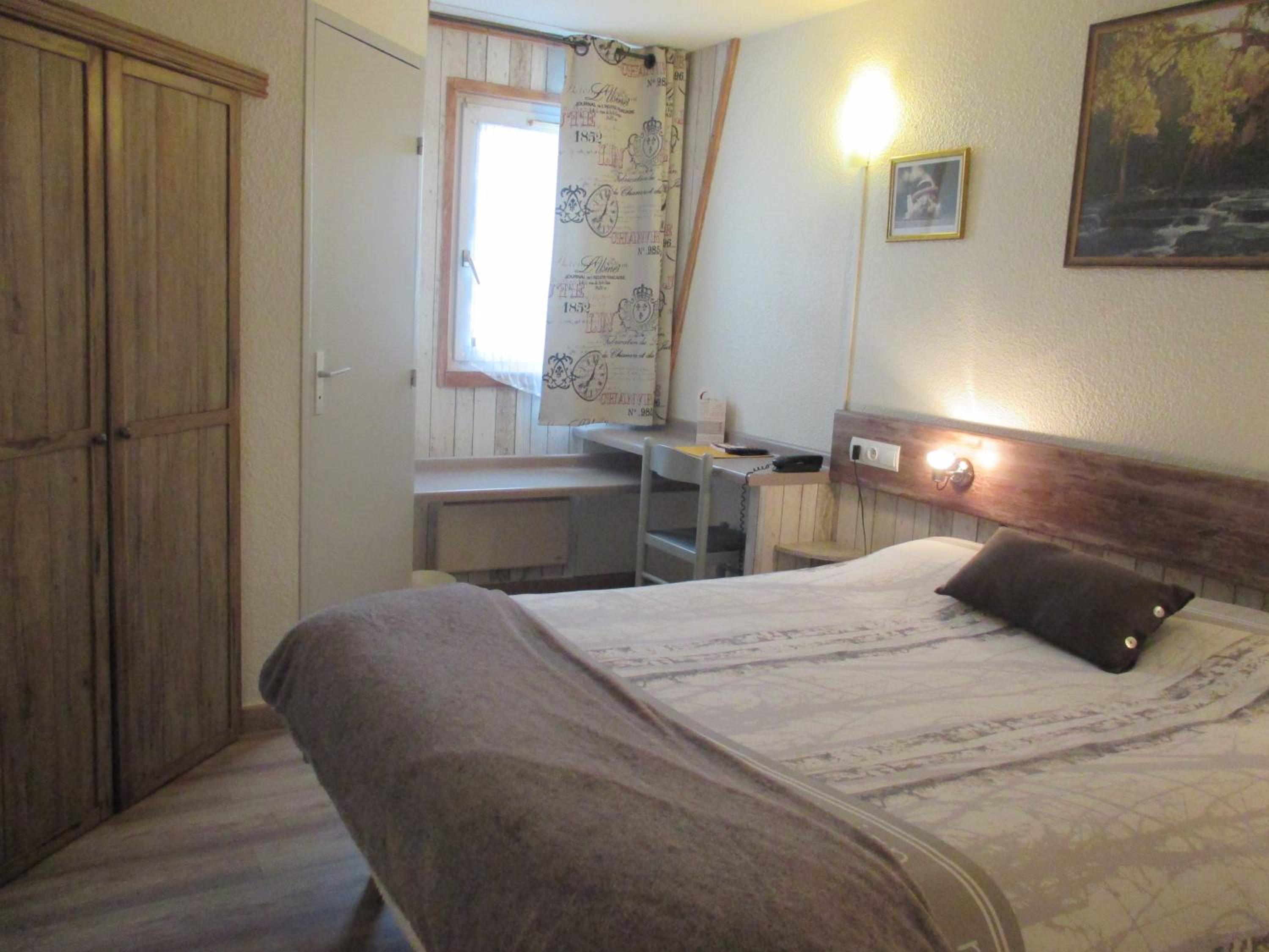 Double Room - Photo 3