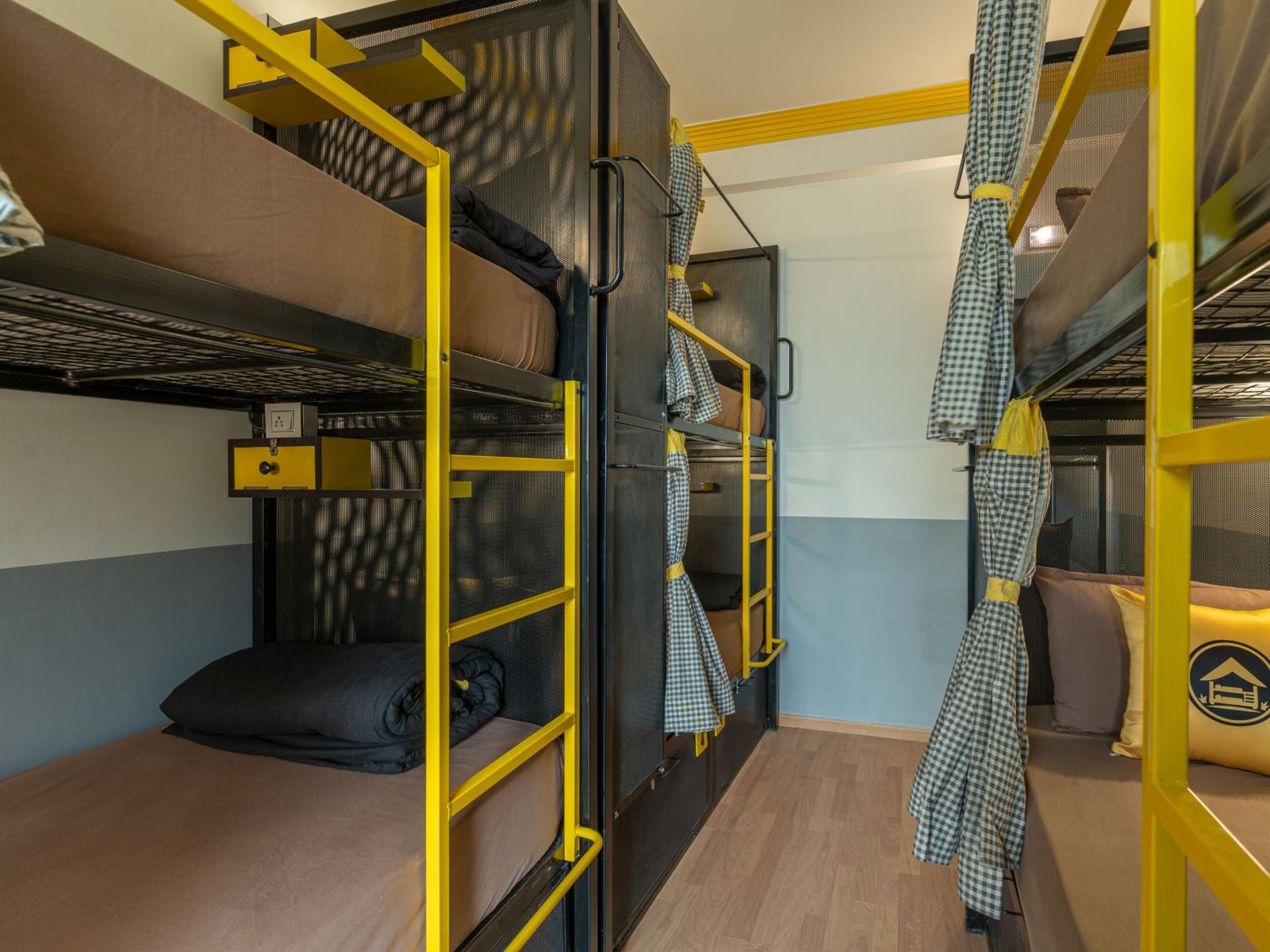 Bed in 6-Bed Mixed Dormitory Room