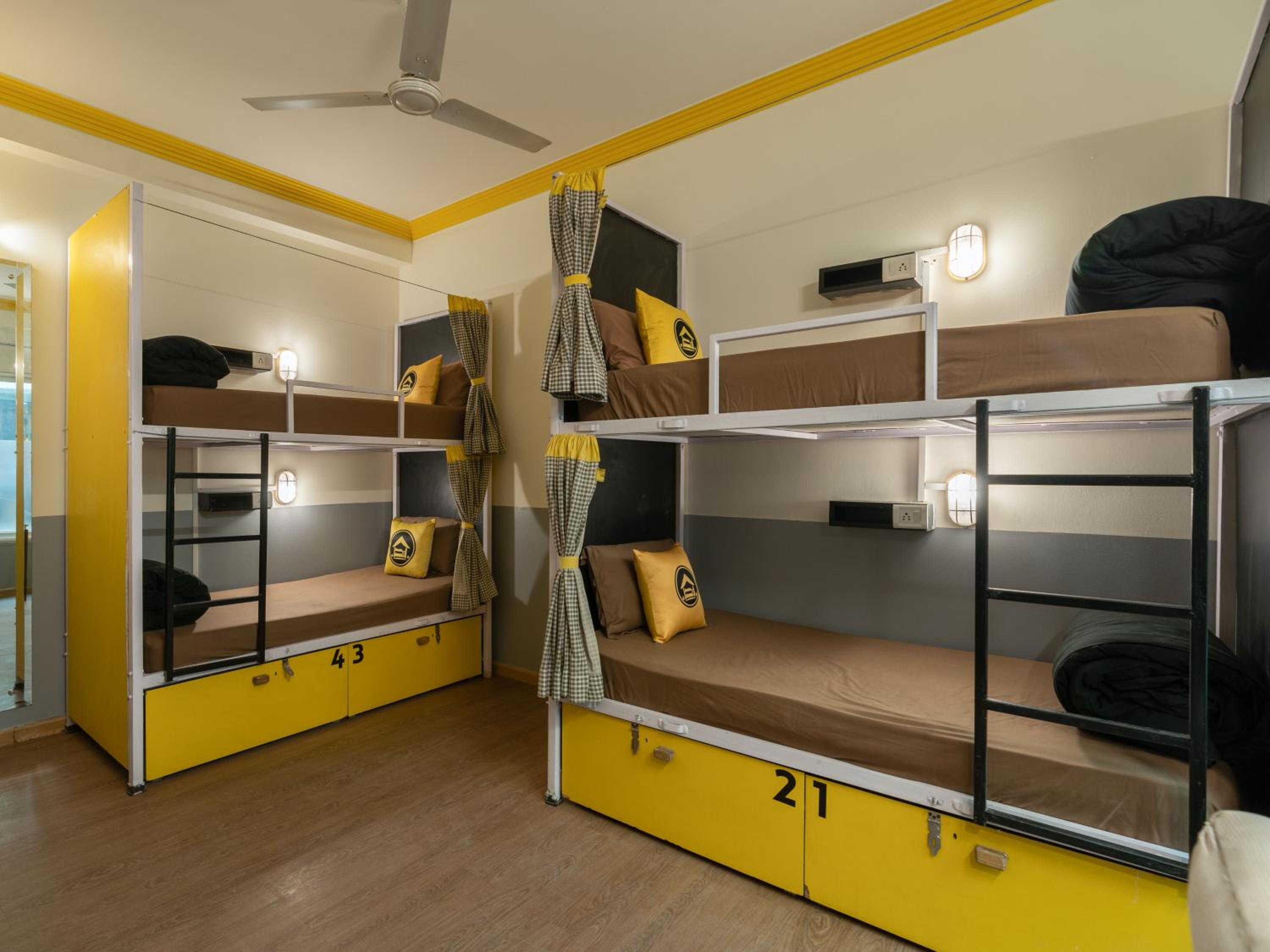 Bed in 4-Bed Mixed Dormitory Room photo 1