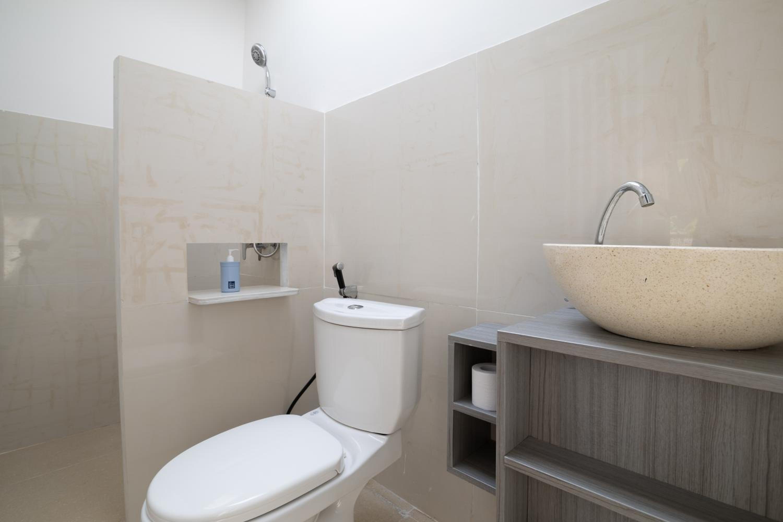 Large Single Room photo 1