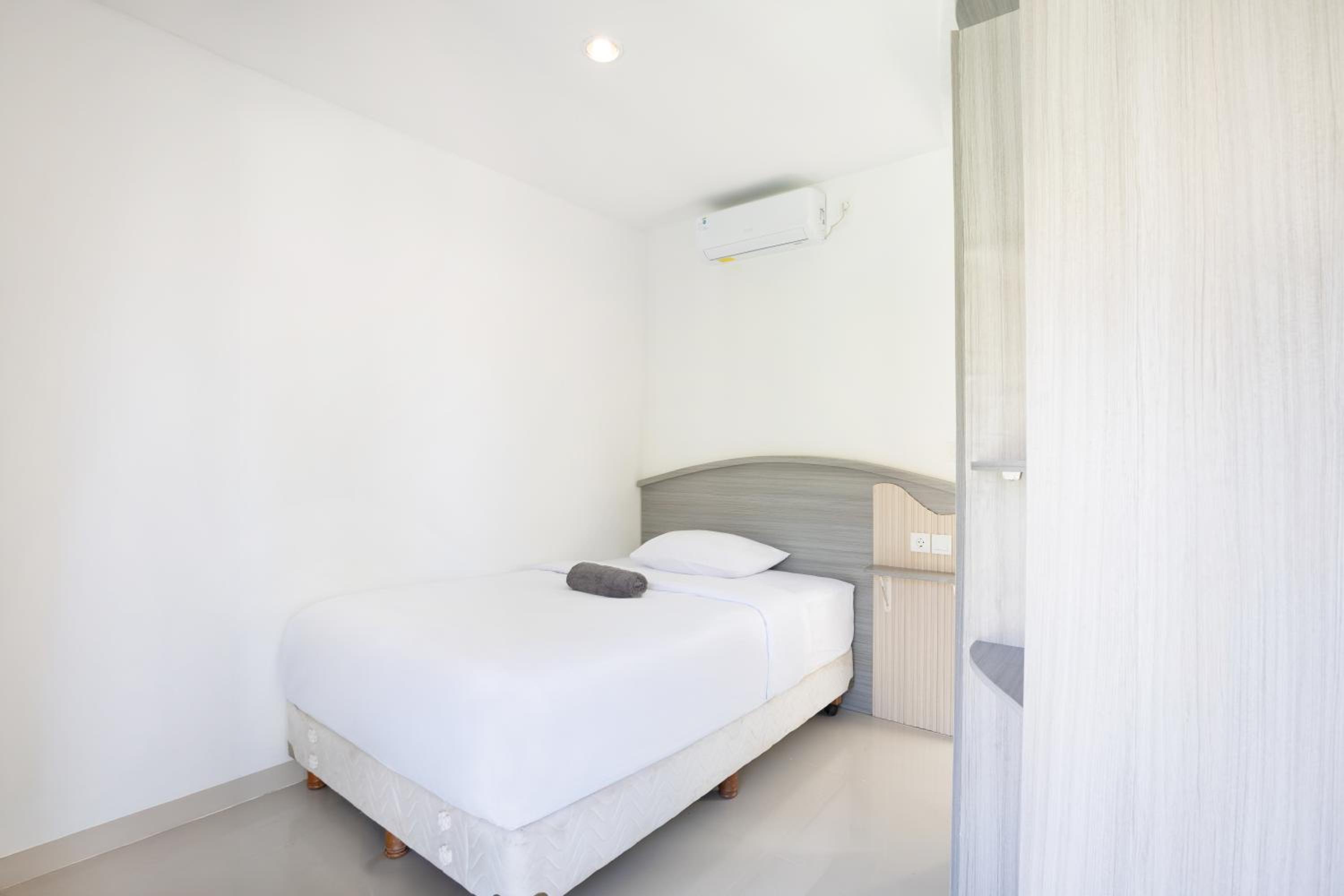 Large Single Room photo 2