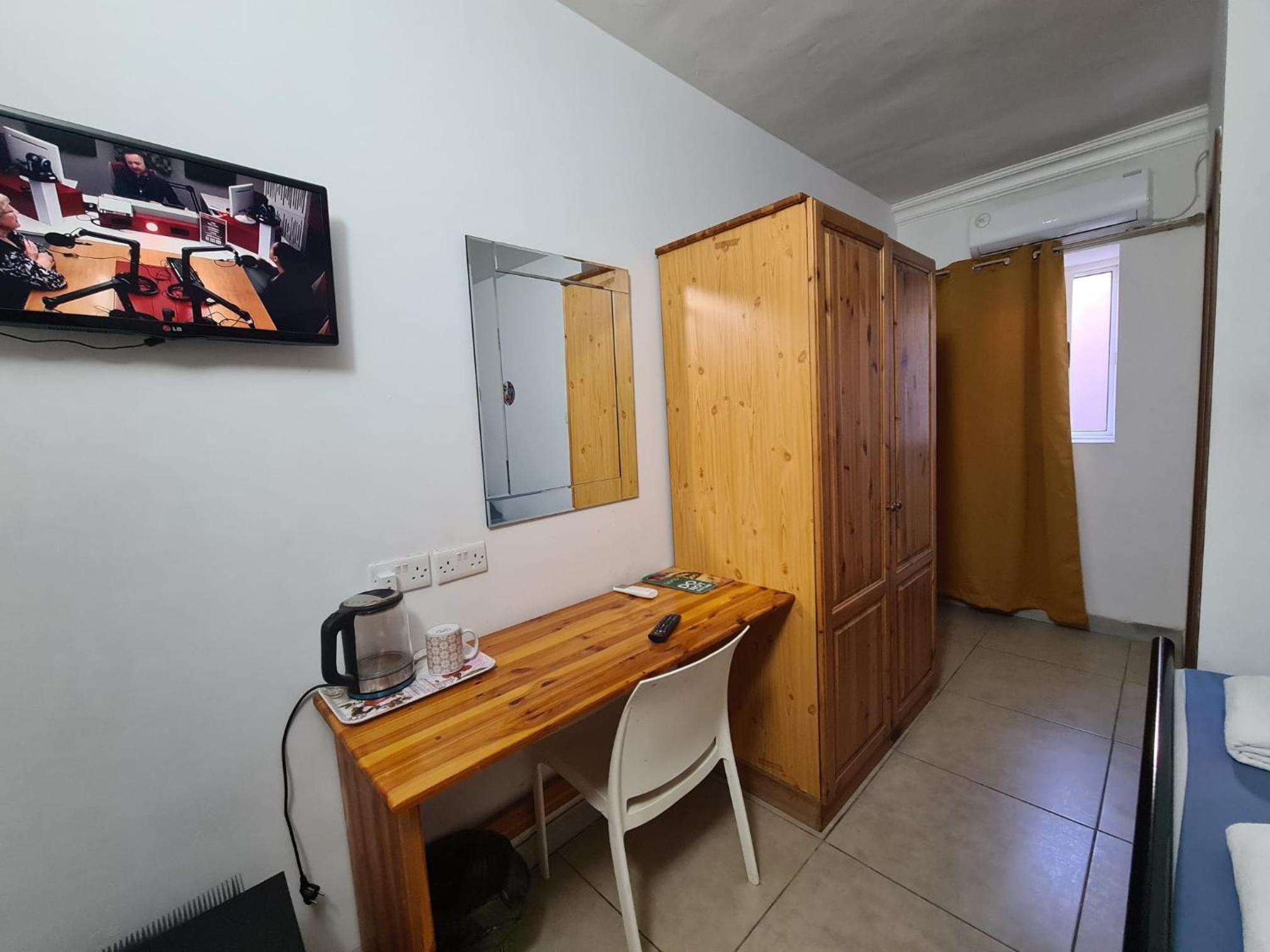 Large Single Room