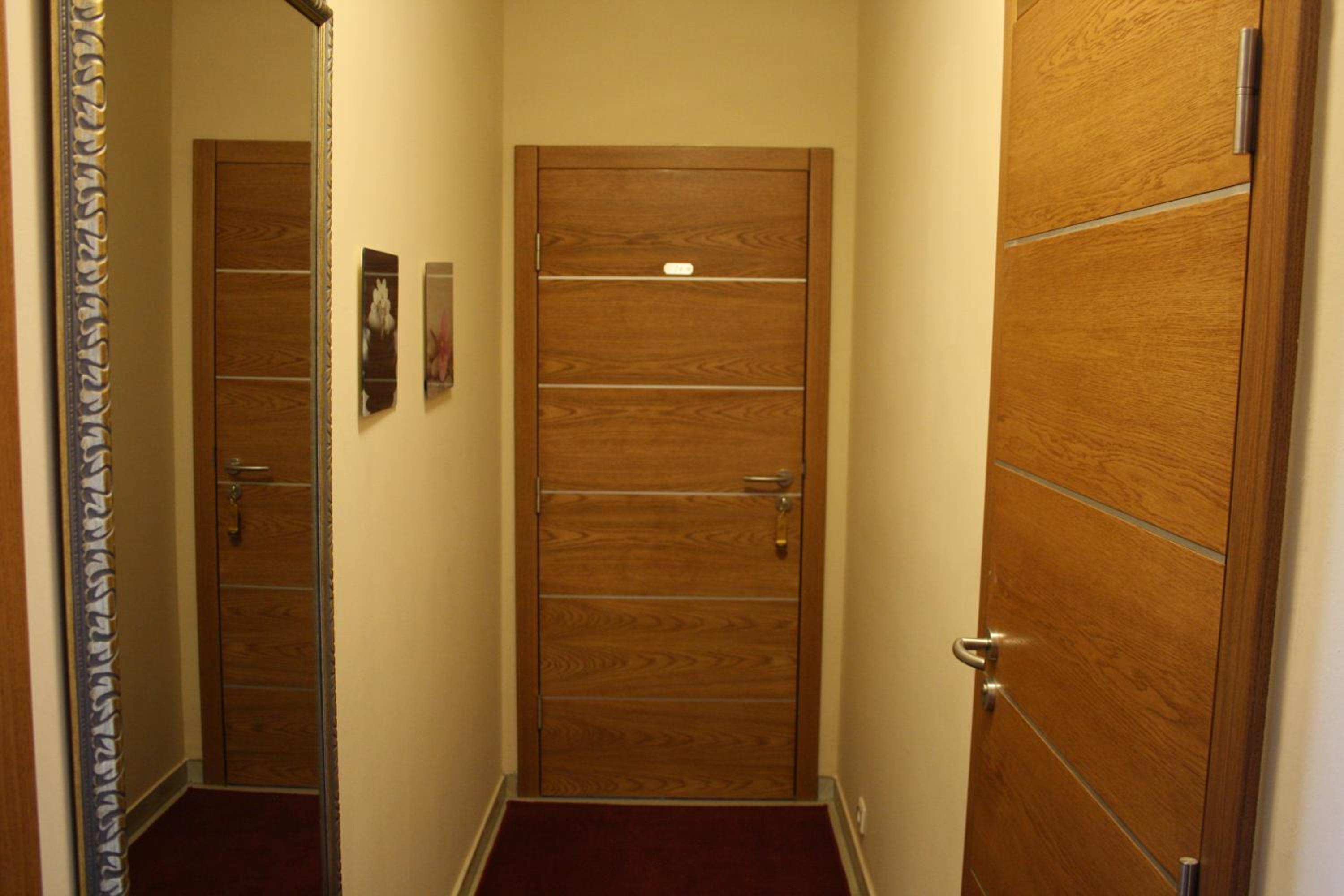 Double Room with Terrace and Shared Bathroom photo 3