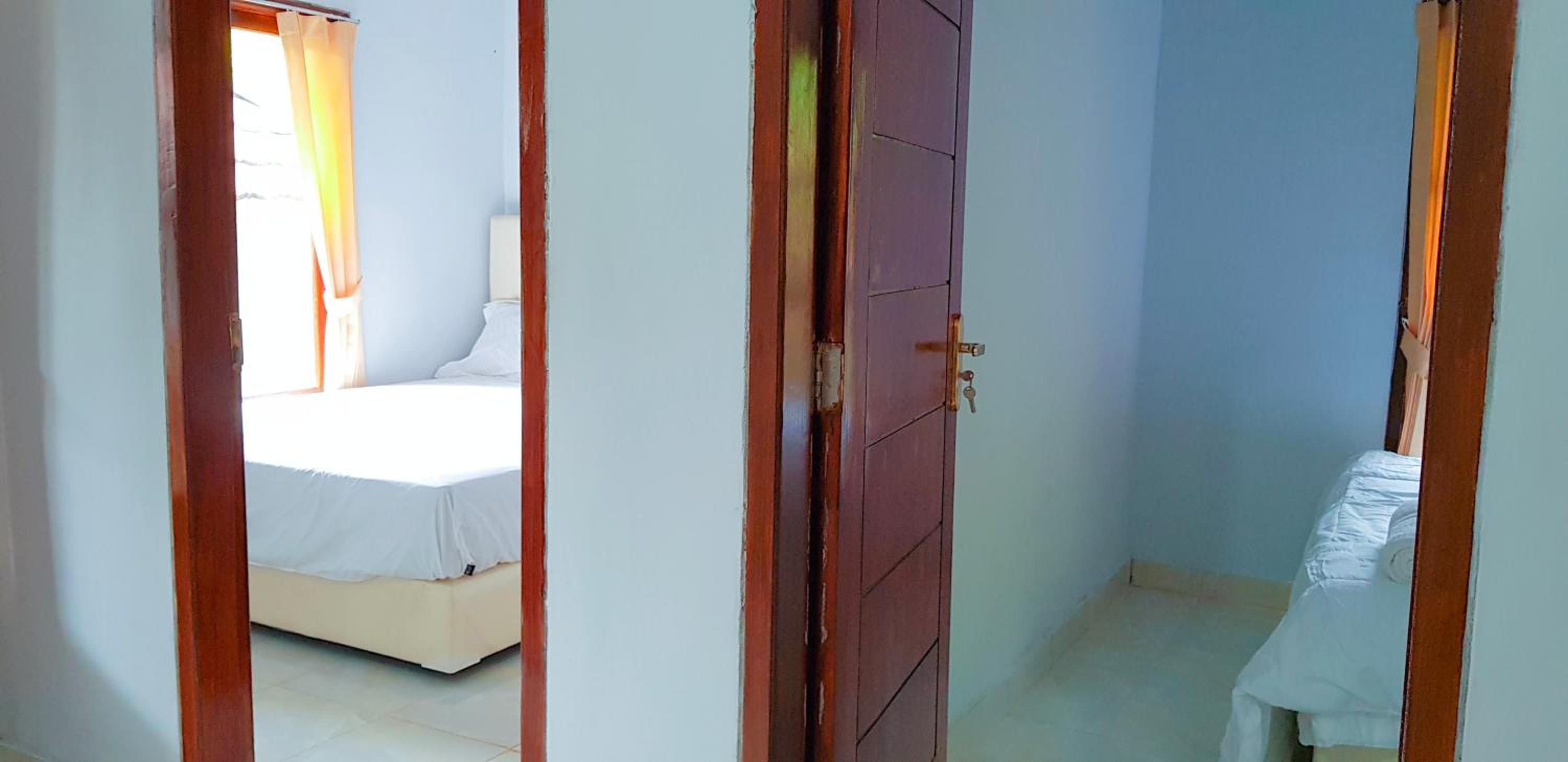 Double Room with Shared Bathroom photo 3