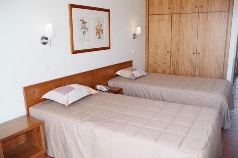 Twin Room with Mountain View - Photo 2