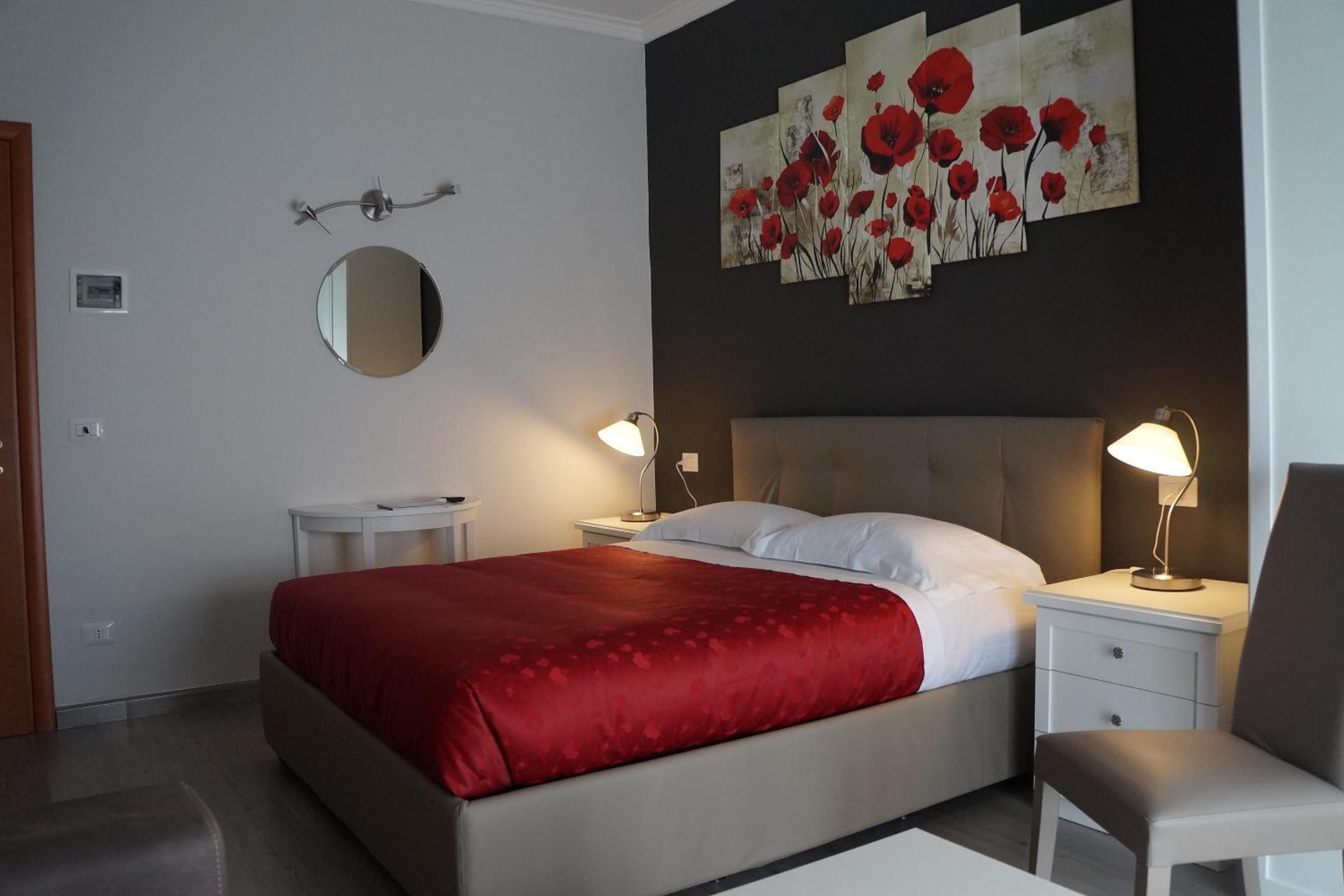 Deluxe Triple Room photo 2
