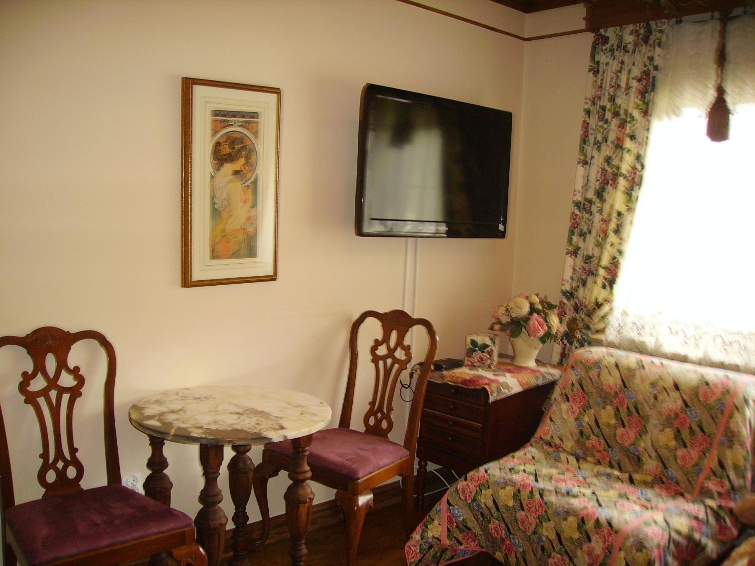 Apartment photo 1