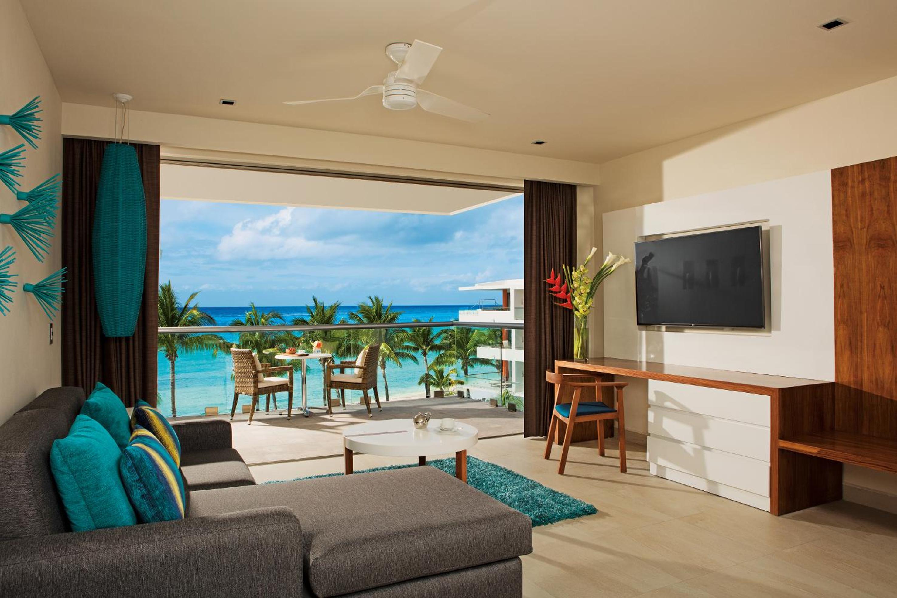Preferred Club Superior Jr. Suite Ocean View