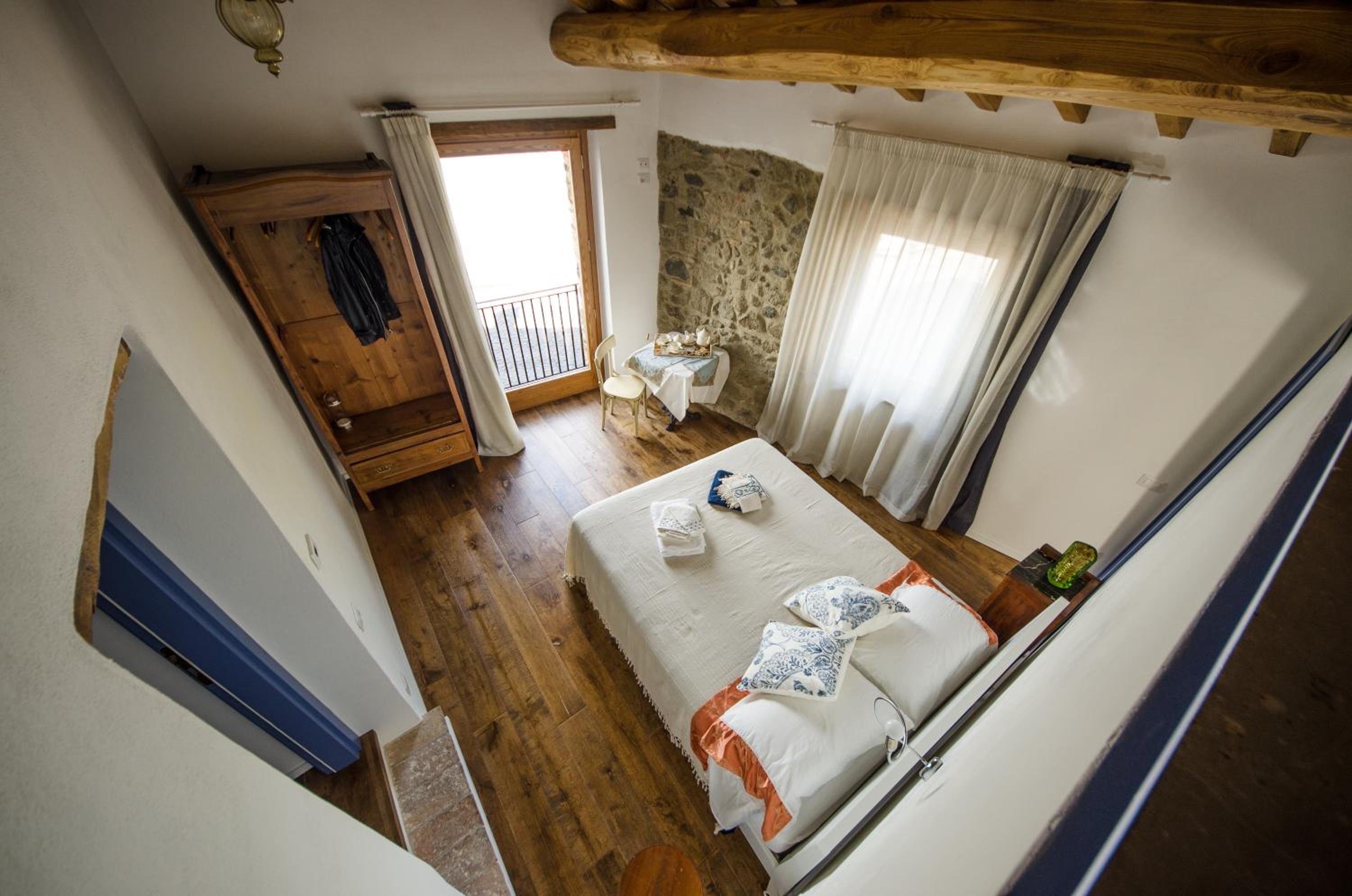 Double Room with Lake View photo 3
