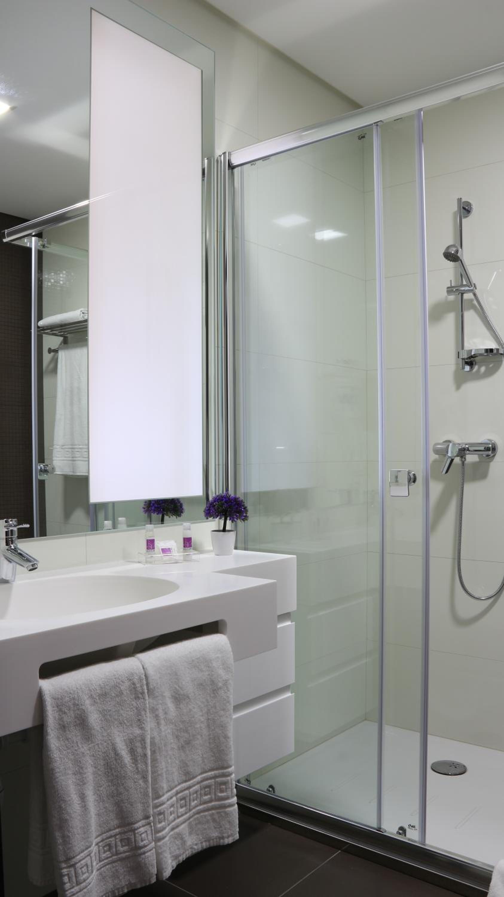 Suite with City View photo 3