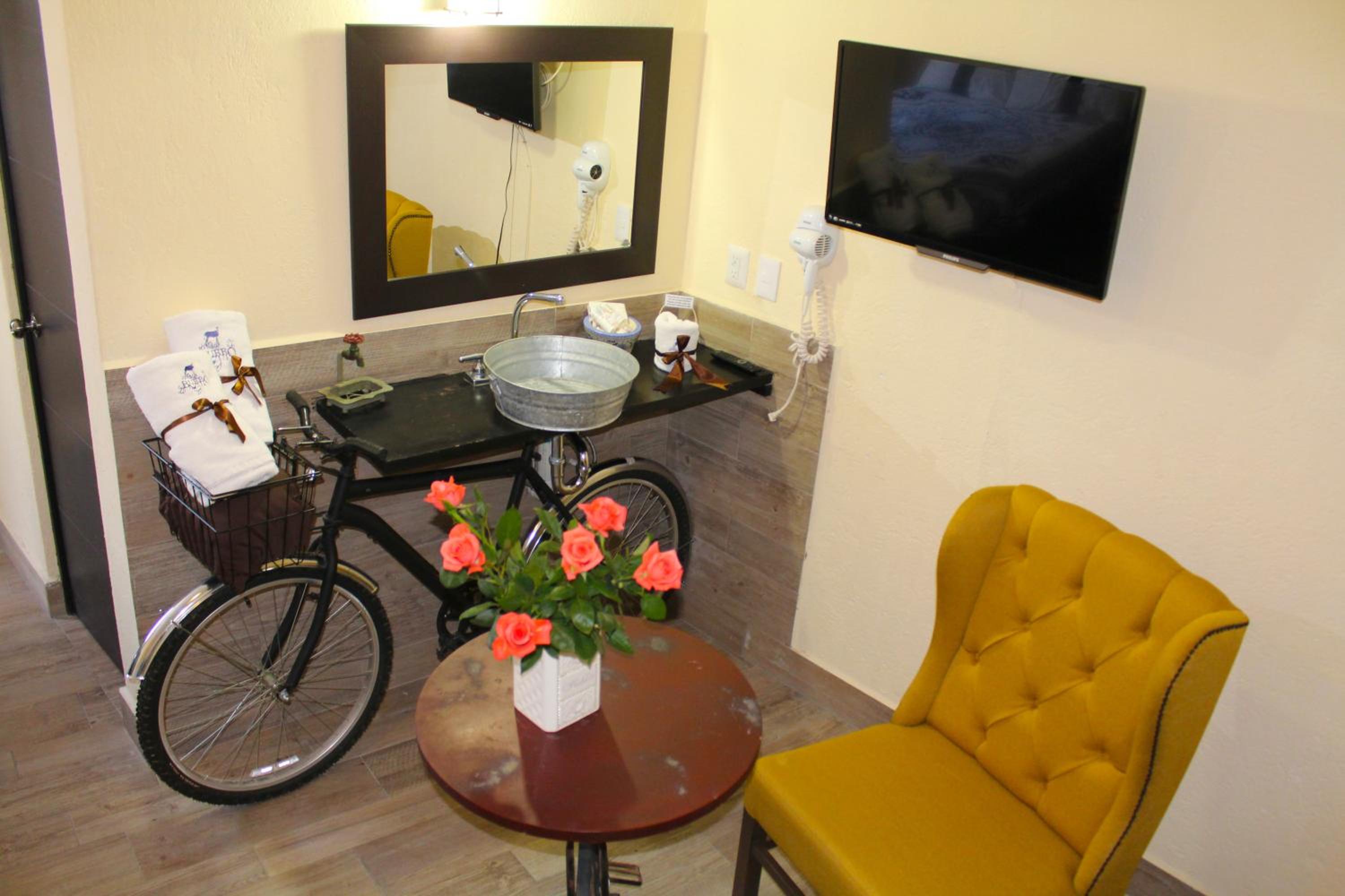 Double Room - Photo 3
