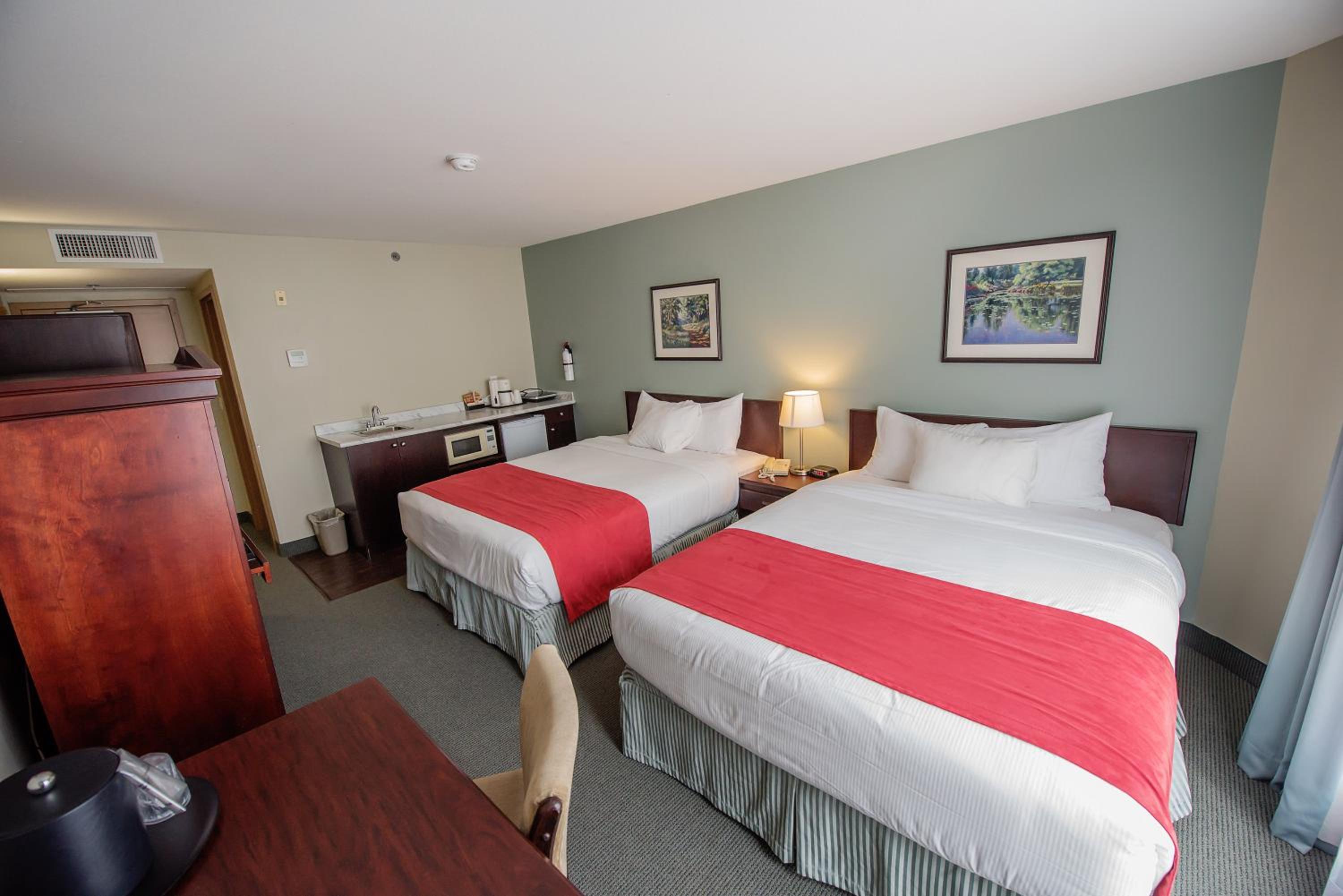 Queen Room with Two Queen Beds with Kitchenette - Photo 1