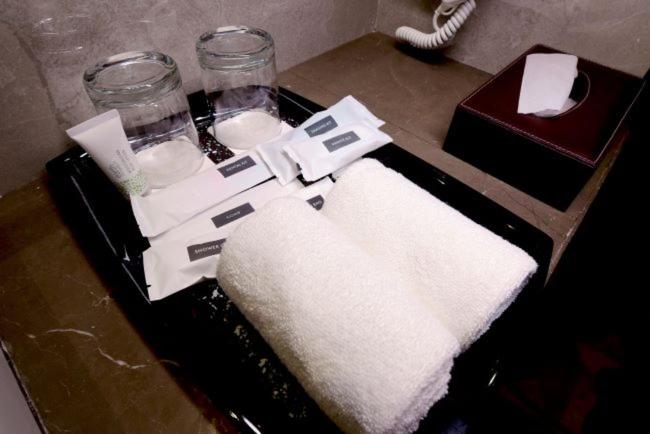 Standard Twin Room - Non-Smoking - Photo 5
