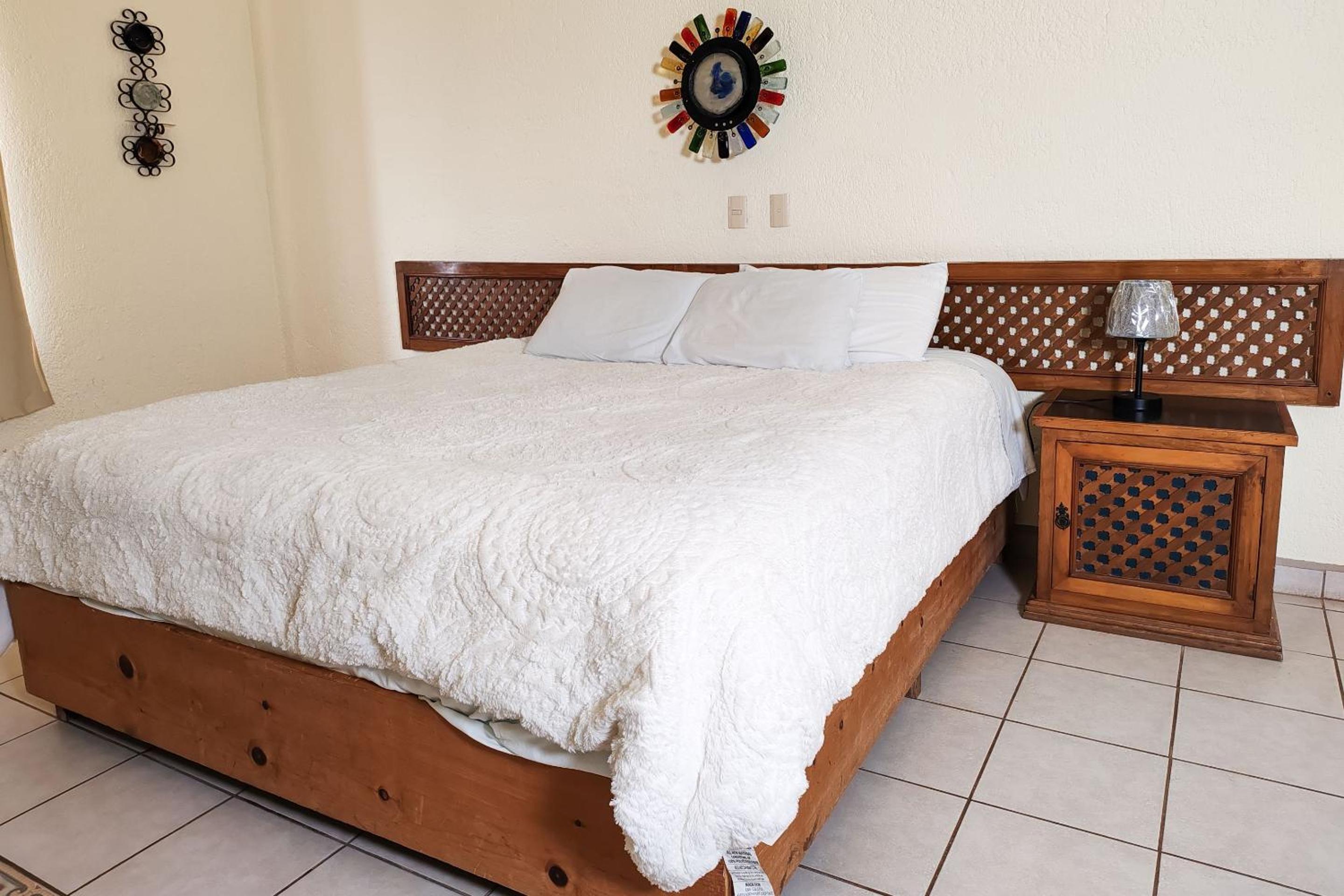 Standard Queen Room - Photo 1