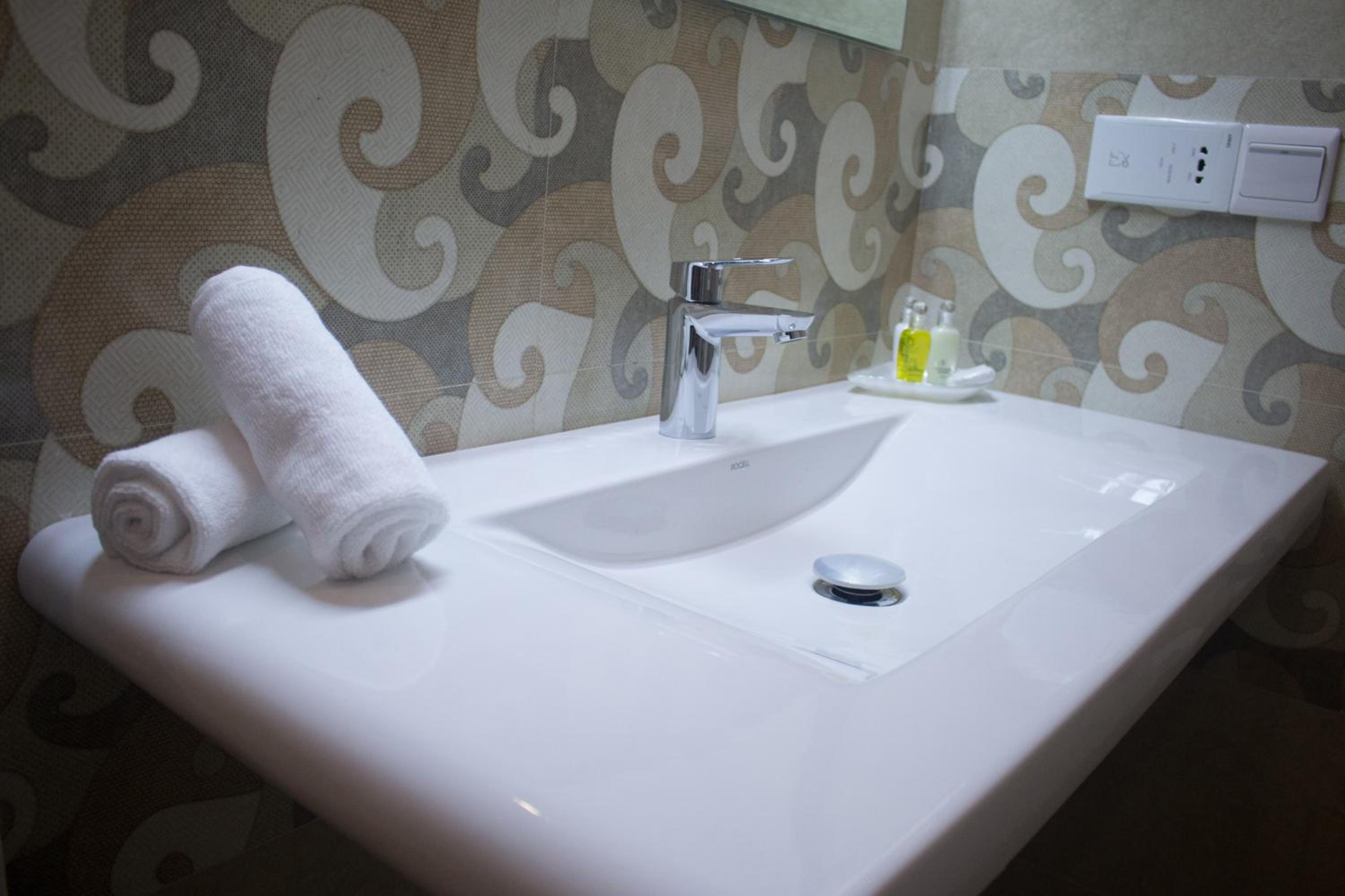 Deluxe Double Room photo 3