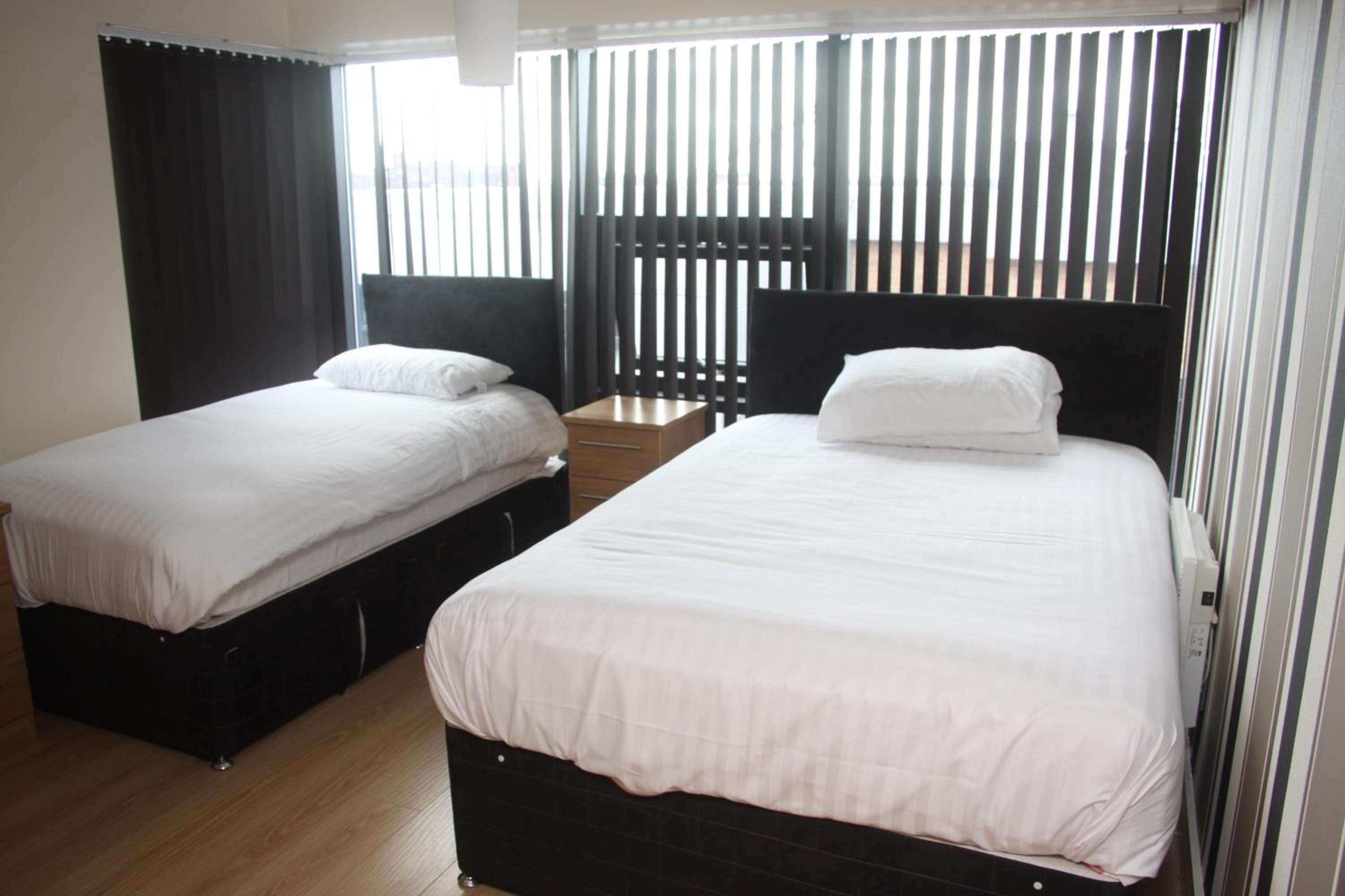 Two-Bedroom Apartment - Photo 35