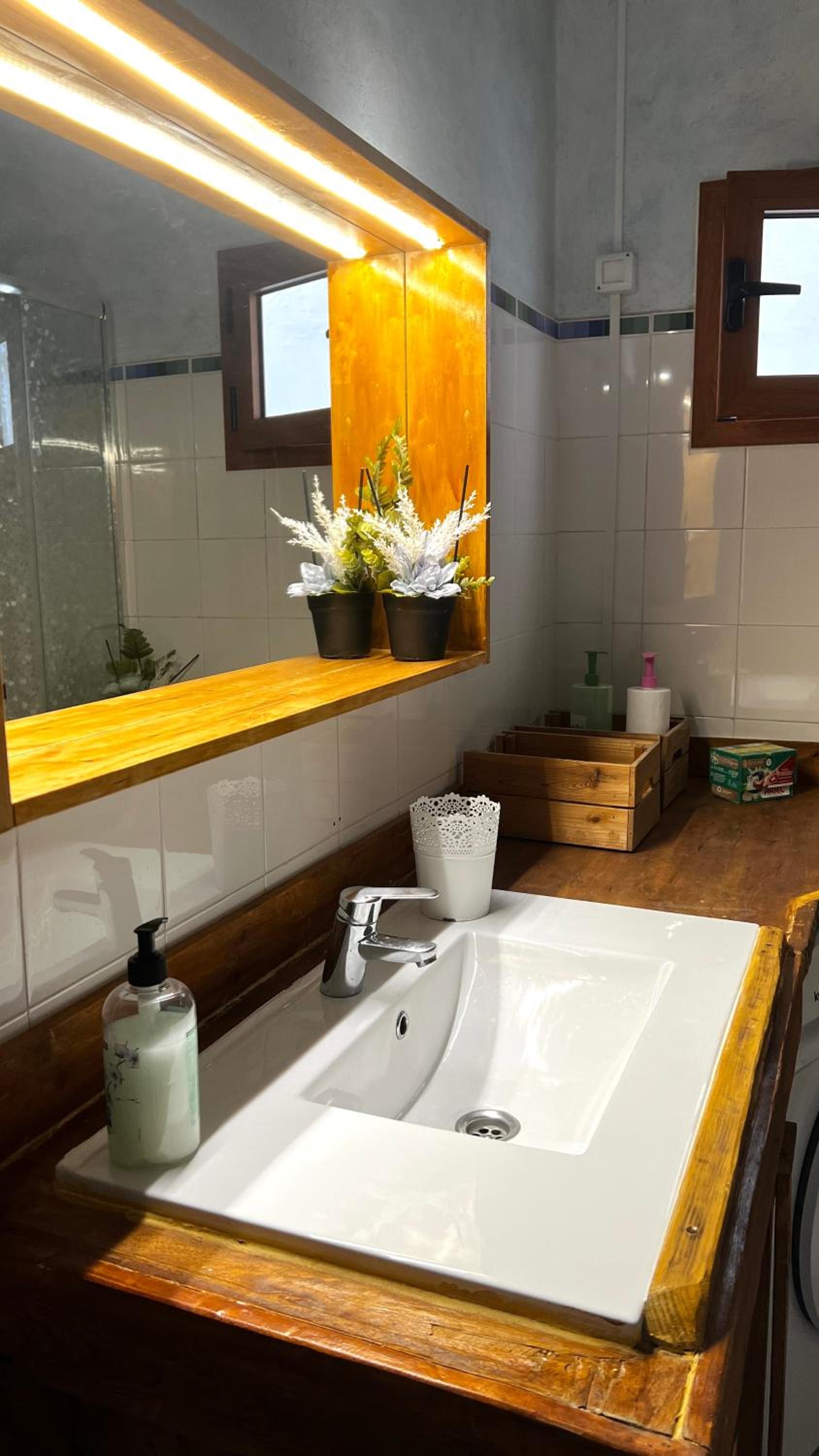 Double or Twin Room with Shared Bathroom