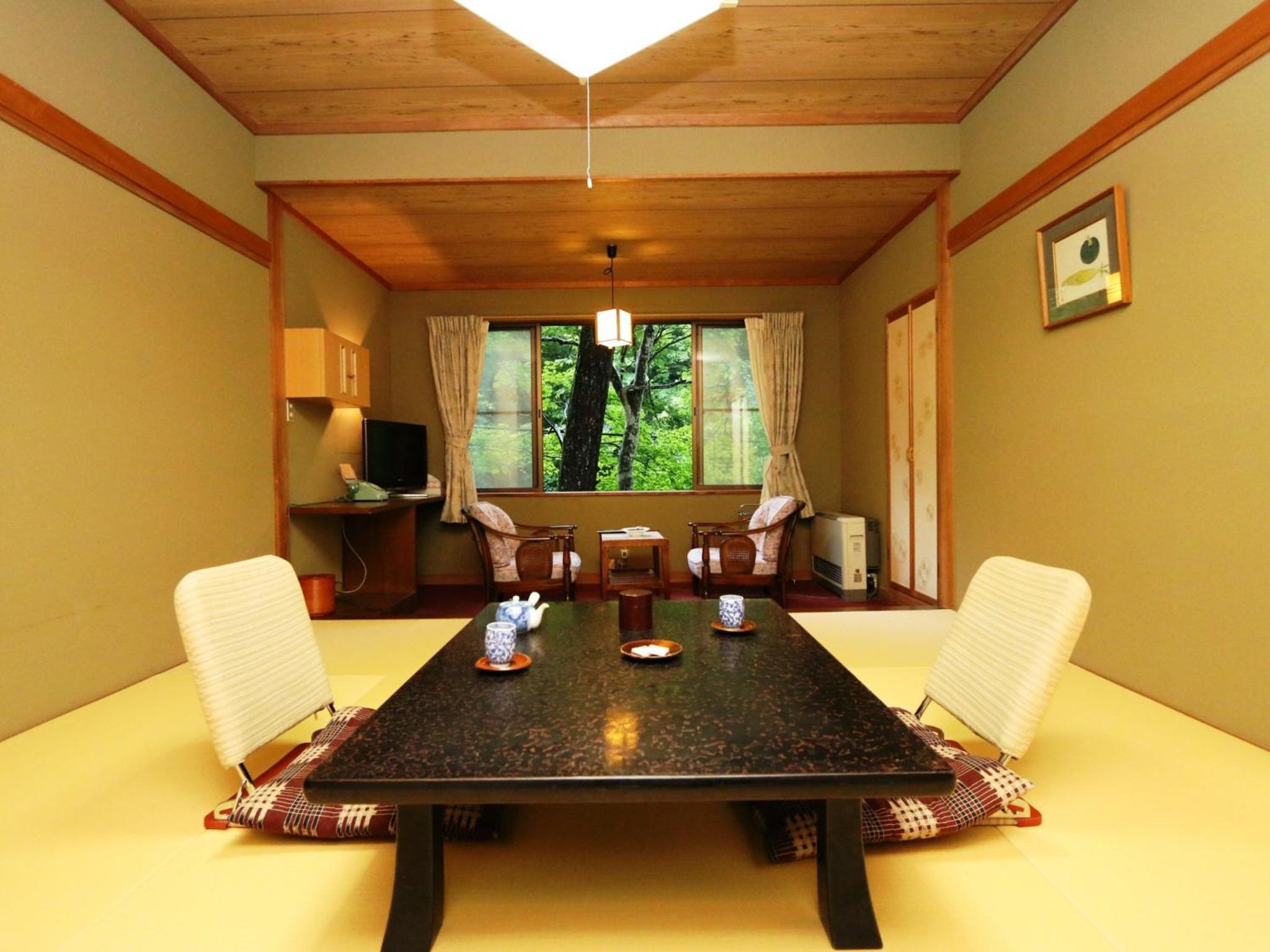 Japanese-Style Quadruple Room