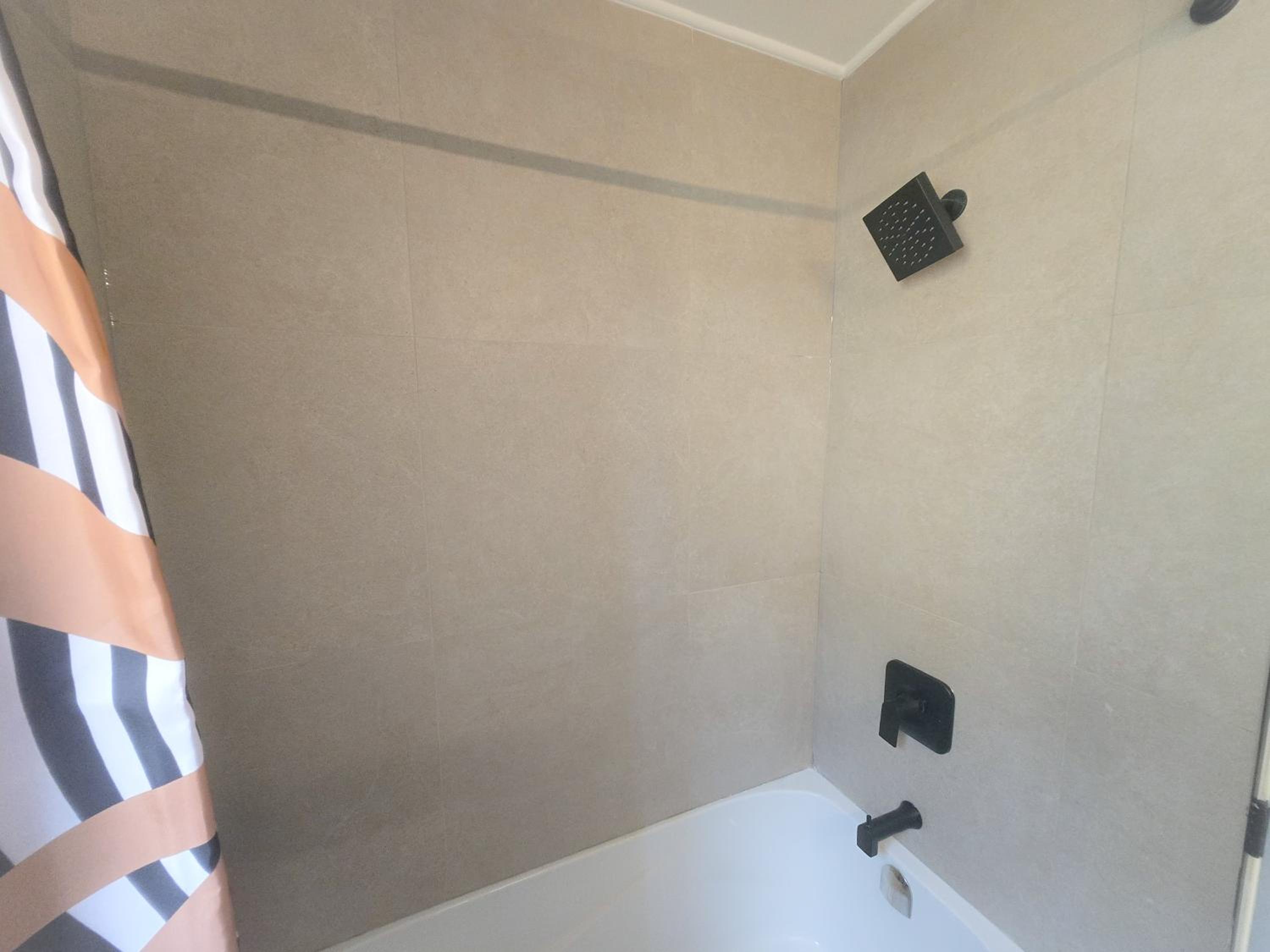 Queen Suite photo 2