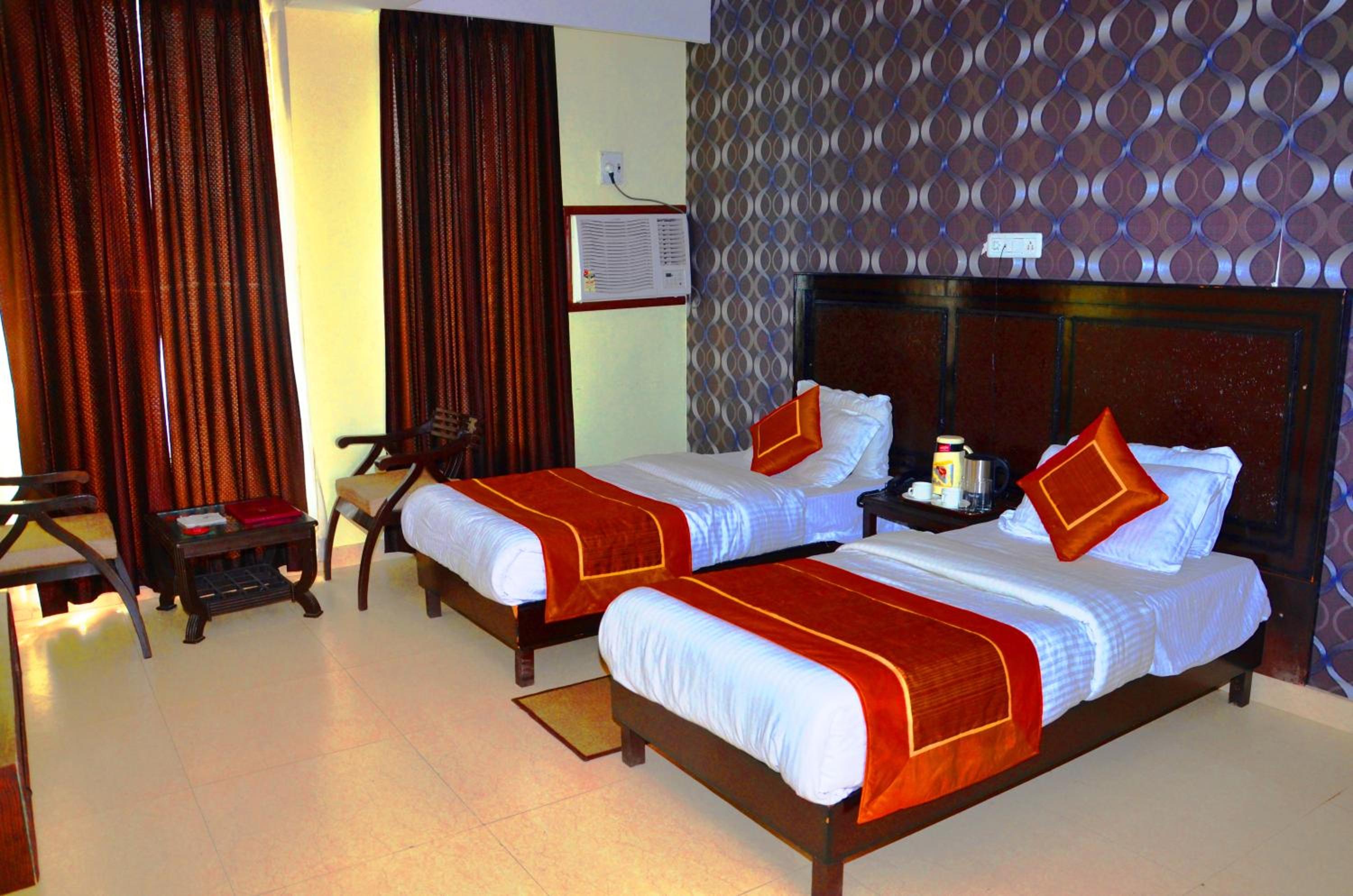 Deluxe Room - Photo 4