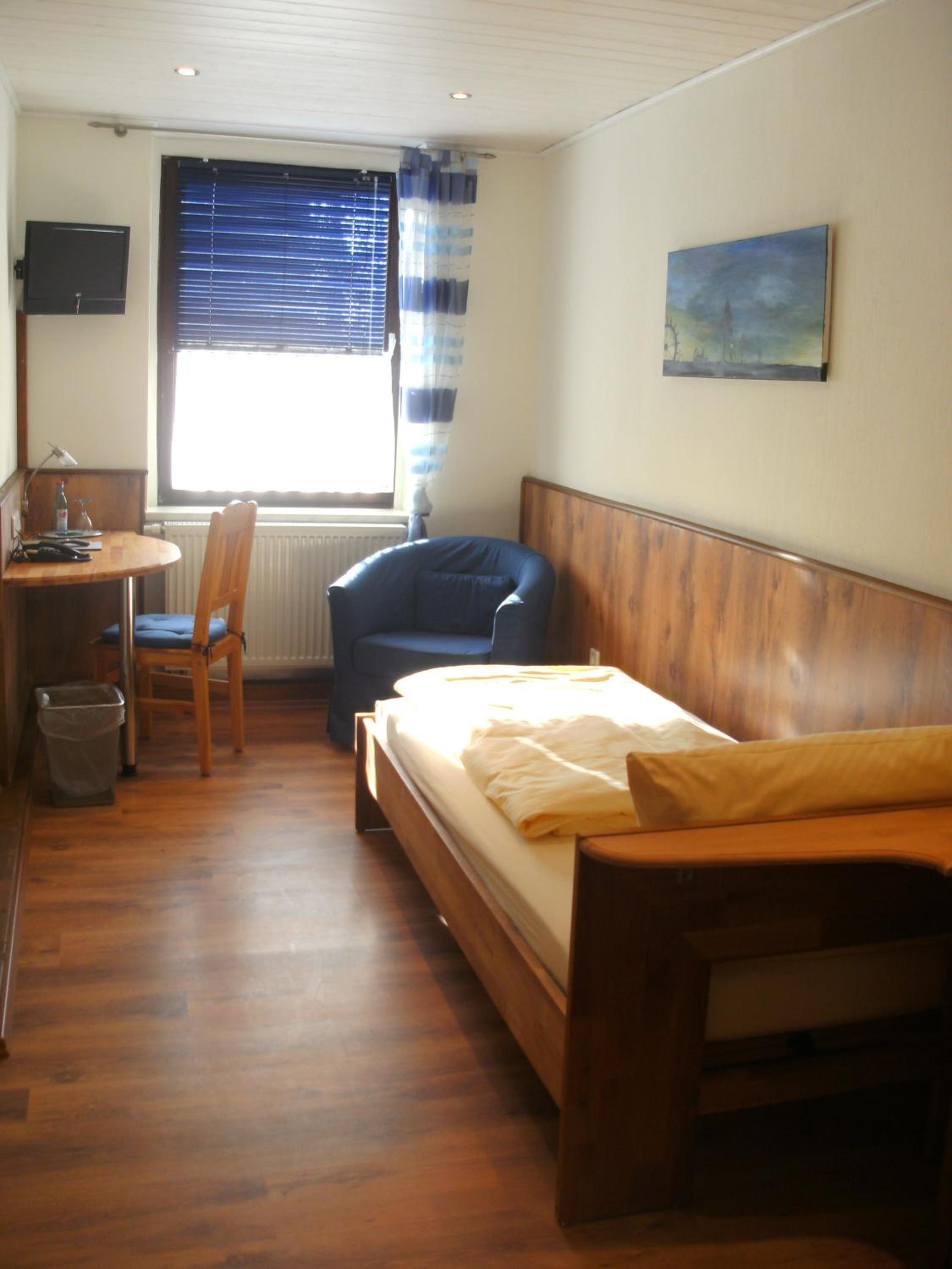 Standard Single Room
