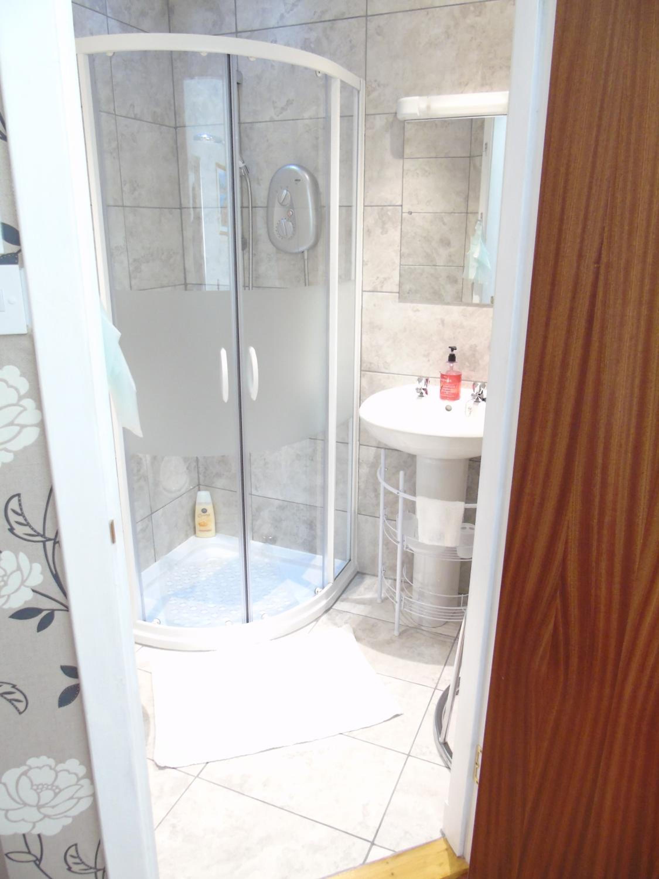 En Suite Family Room photo 3