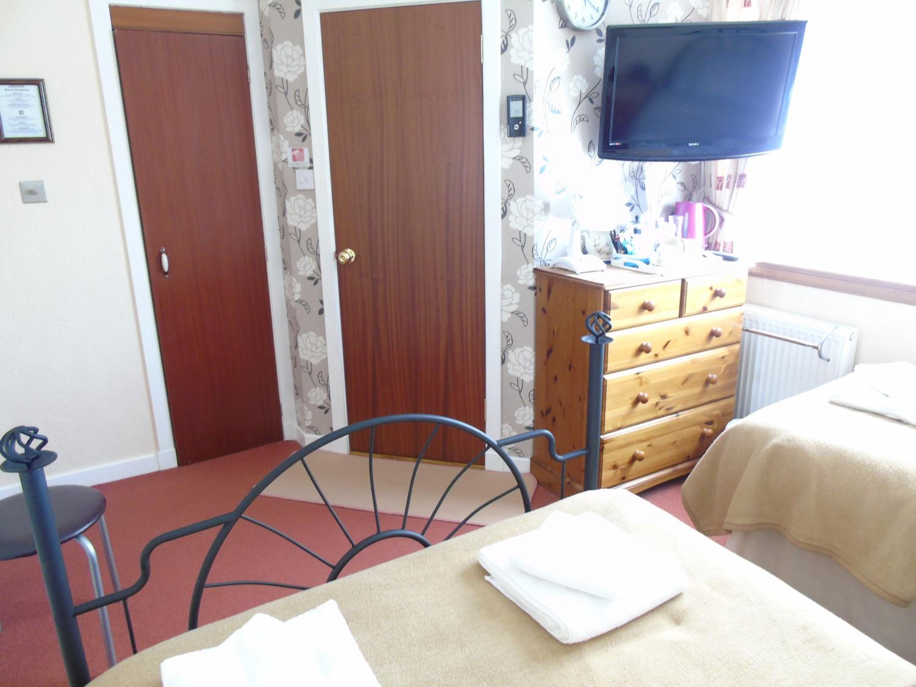 En Suite Family Room photo 2