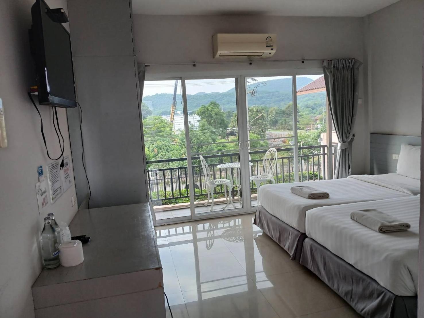 Superior Twin Room - Photo 3