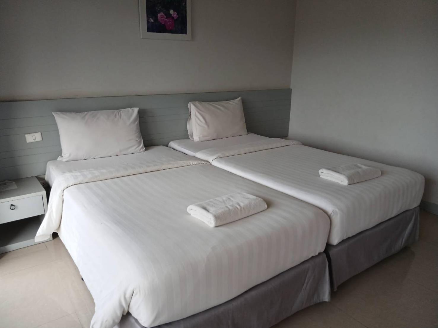 Superior Twin Room - Photo 4