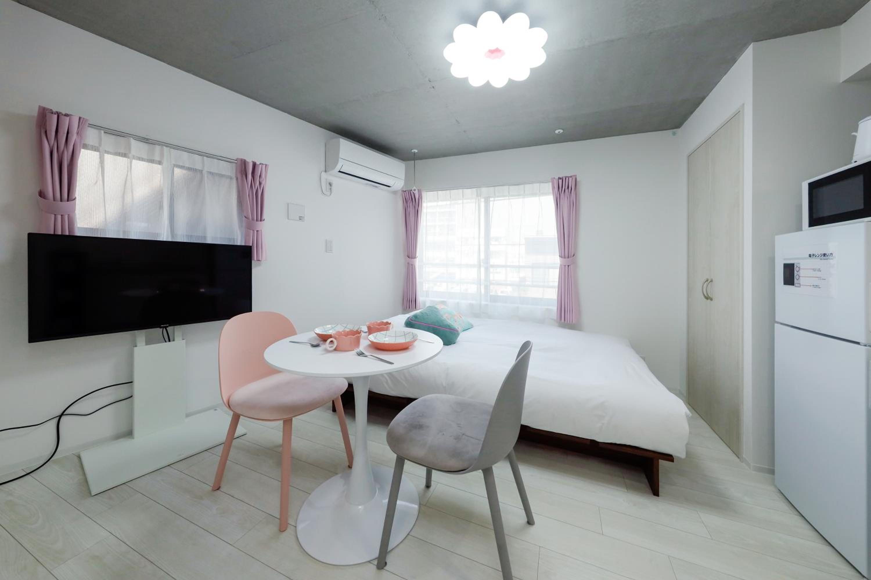 Apartment photo 2