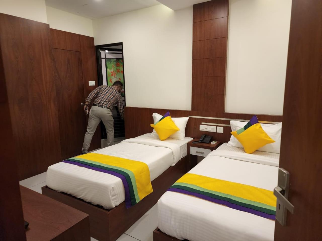Deluxe Double or Twin Room photo 1