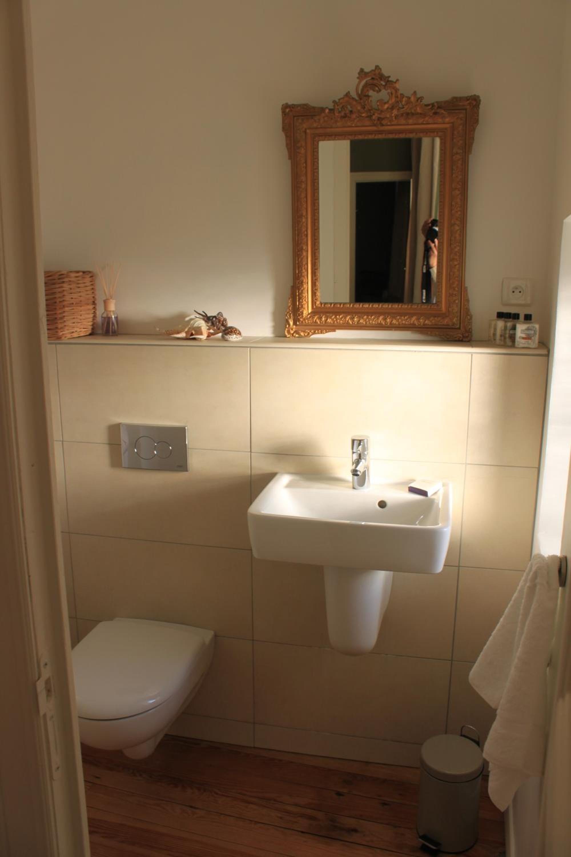 Deluxe Double Room with Shower photo 2