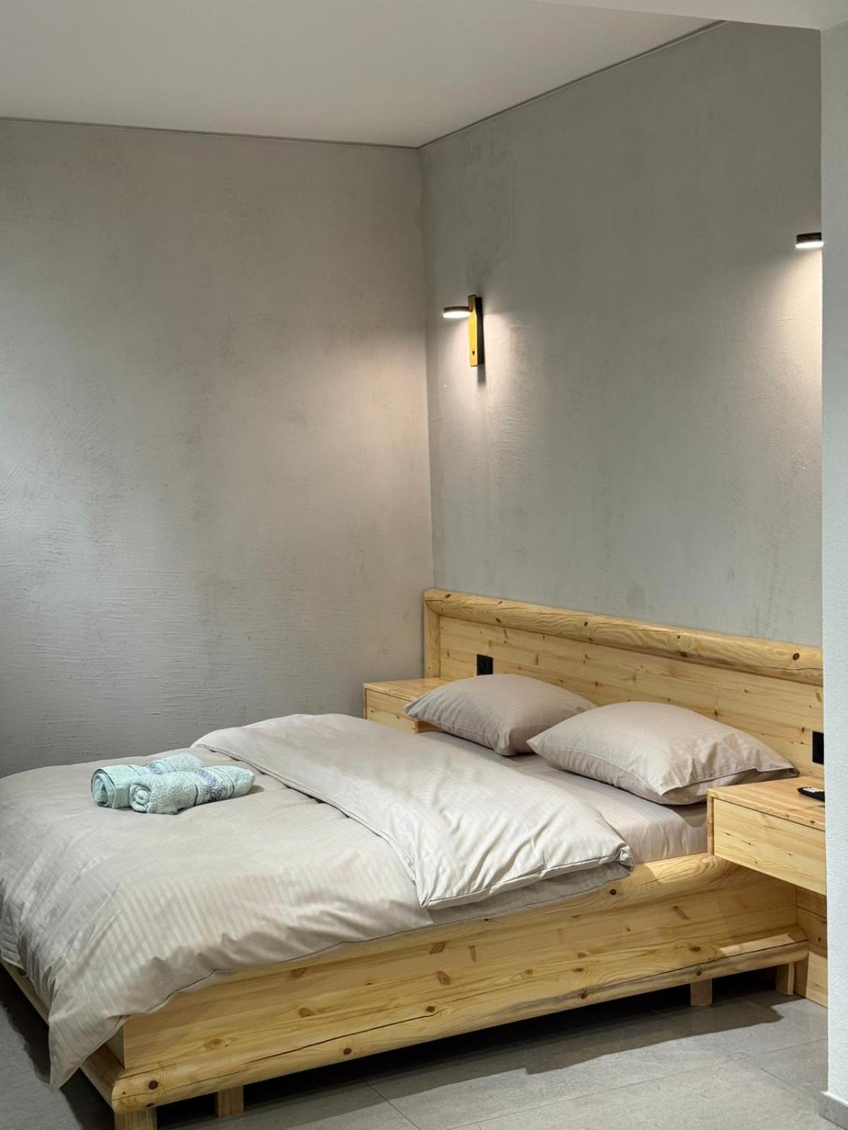 Deluxe Double or Twin Room with Mountain View