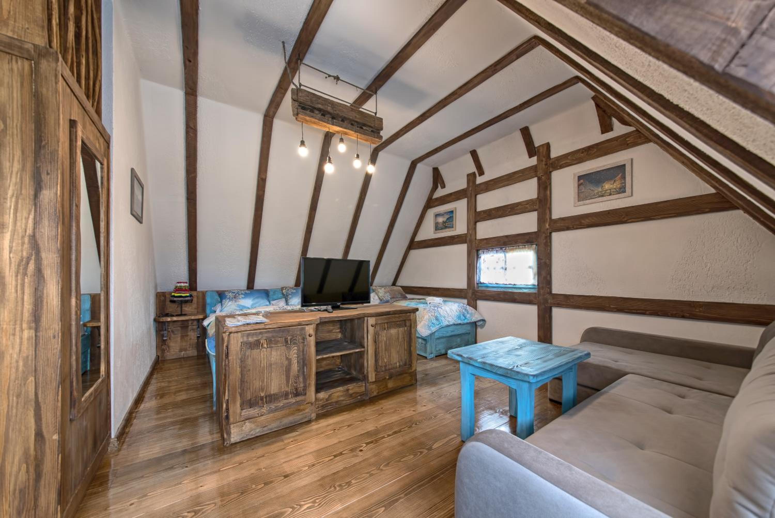 Duplex Suite - Photo 19
