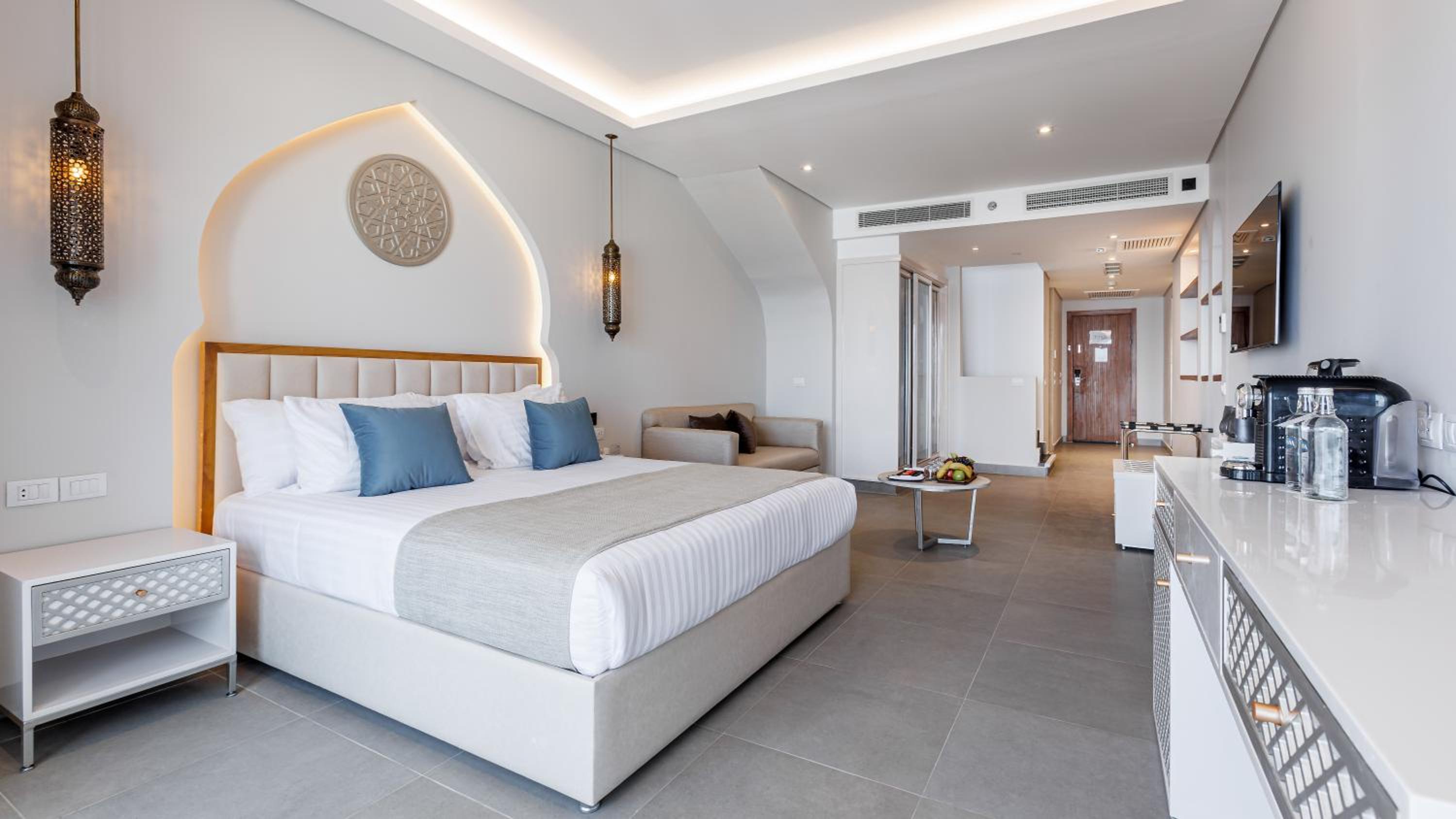 Posh Duplex Jacuzzi Suite - Posh Club - Photo 3