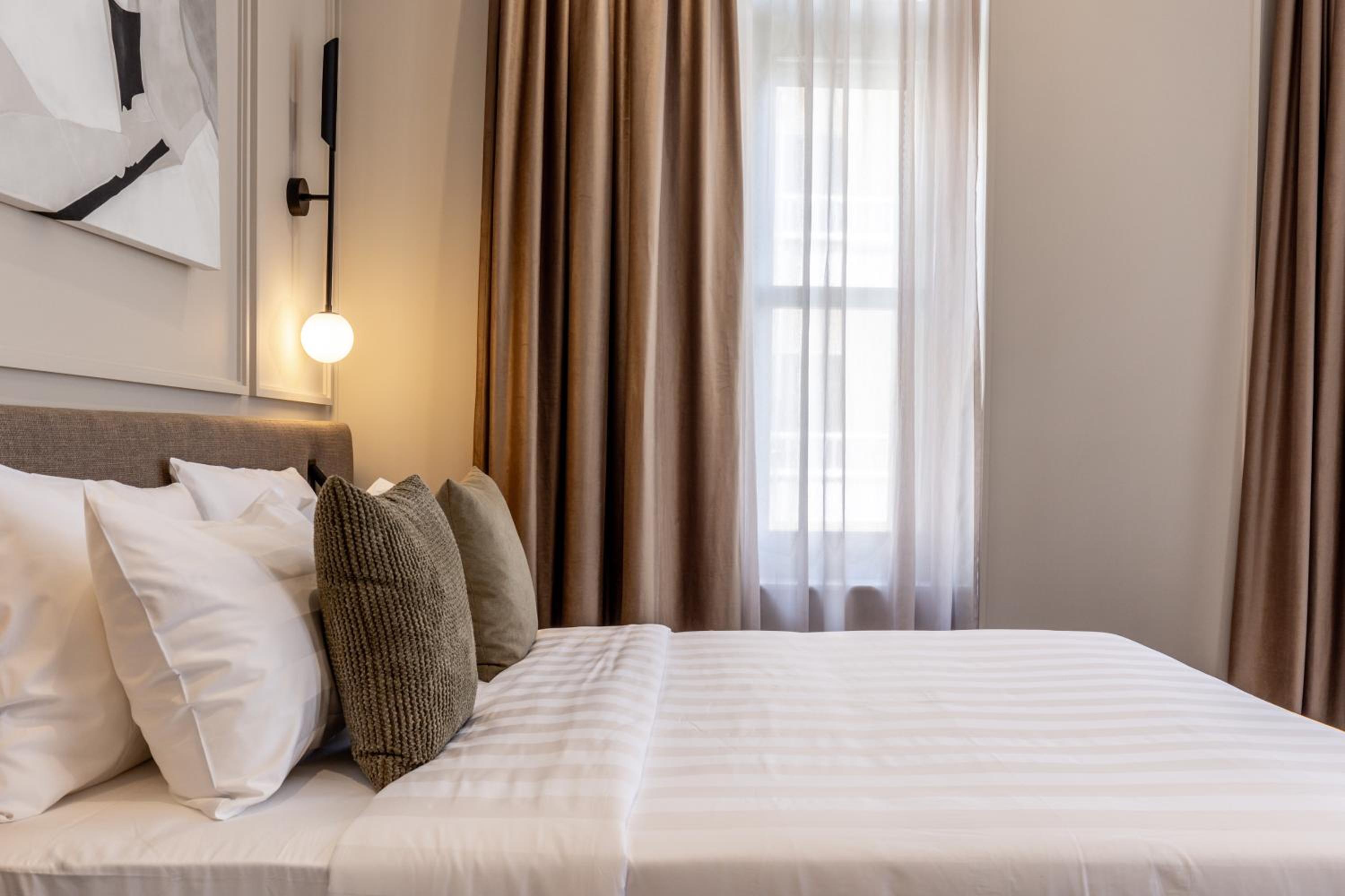 France Suite, two bedrooms, Kitchenette, balcony City View photo 1