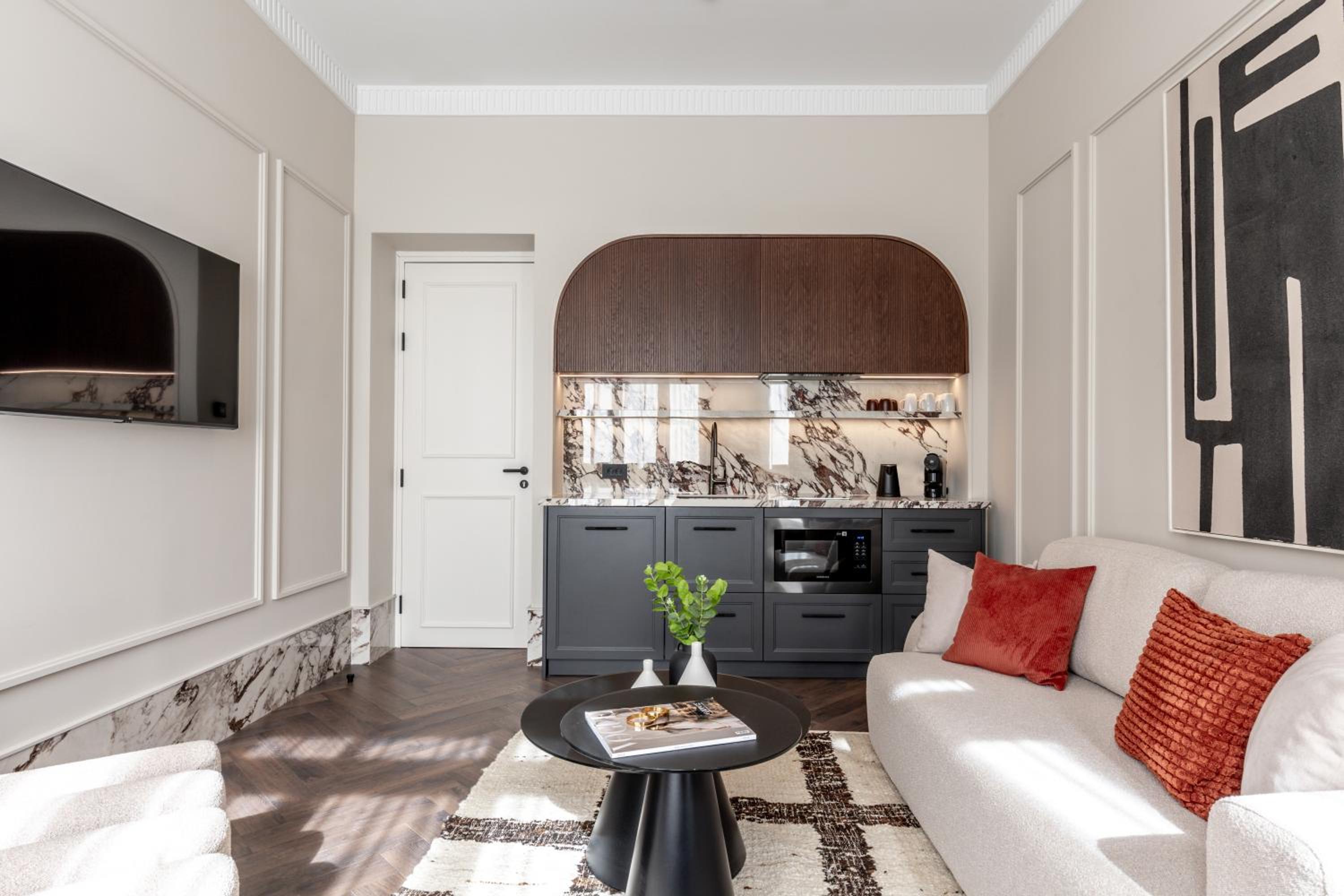 France Suite, two bedrooms, Kitchenette, balcony City View photo 2