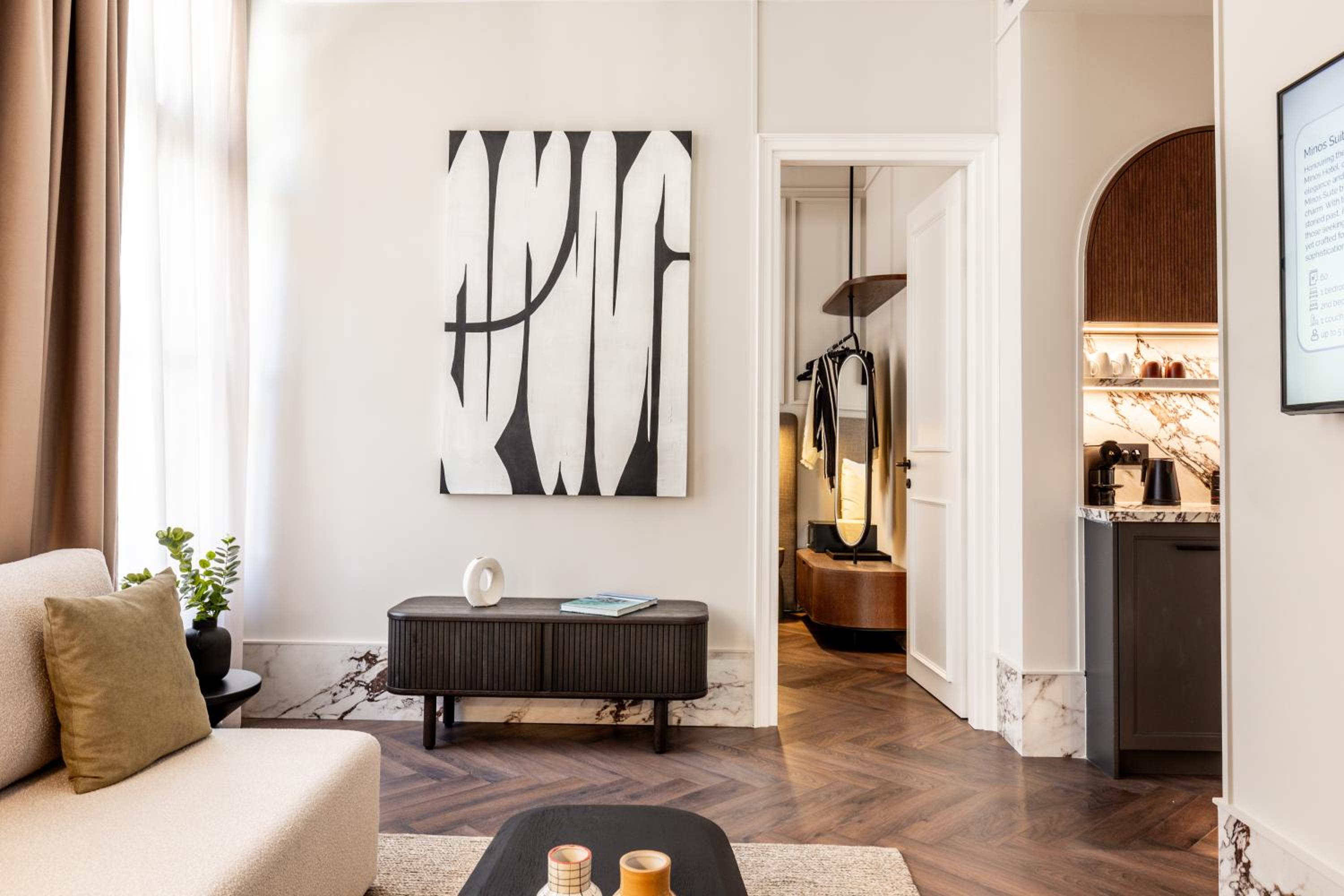 Ideon Antron Suite, two bedrooms, Kitchenette, balcony City View photo 3