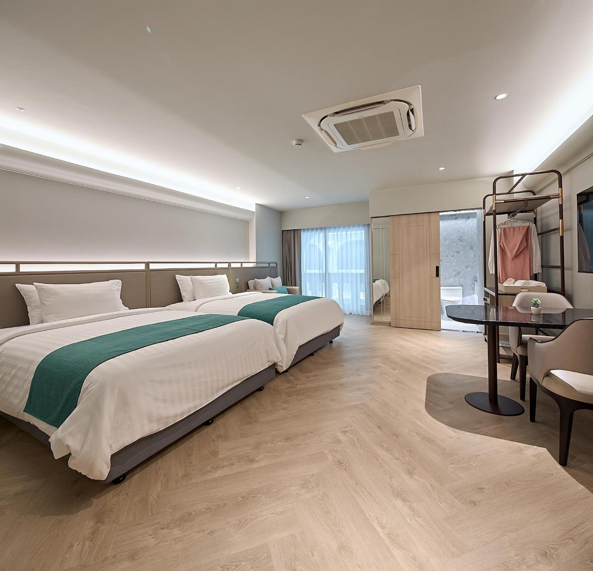 Twin Room with Balcony photo 1