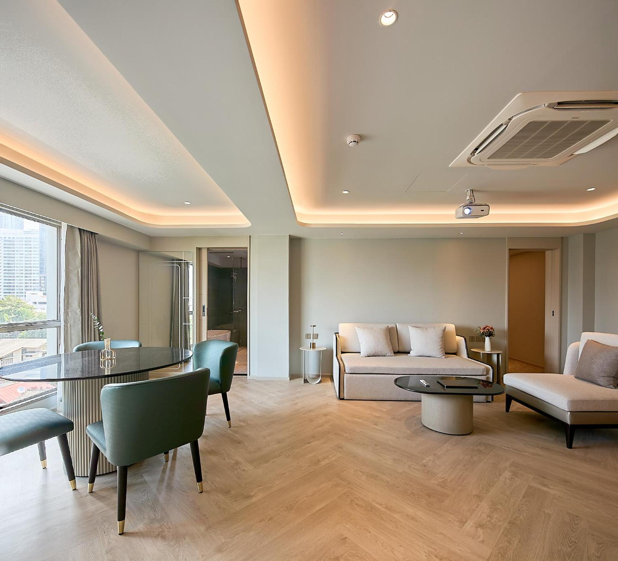 King Suite photo 2