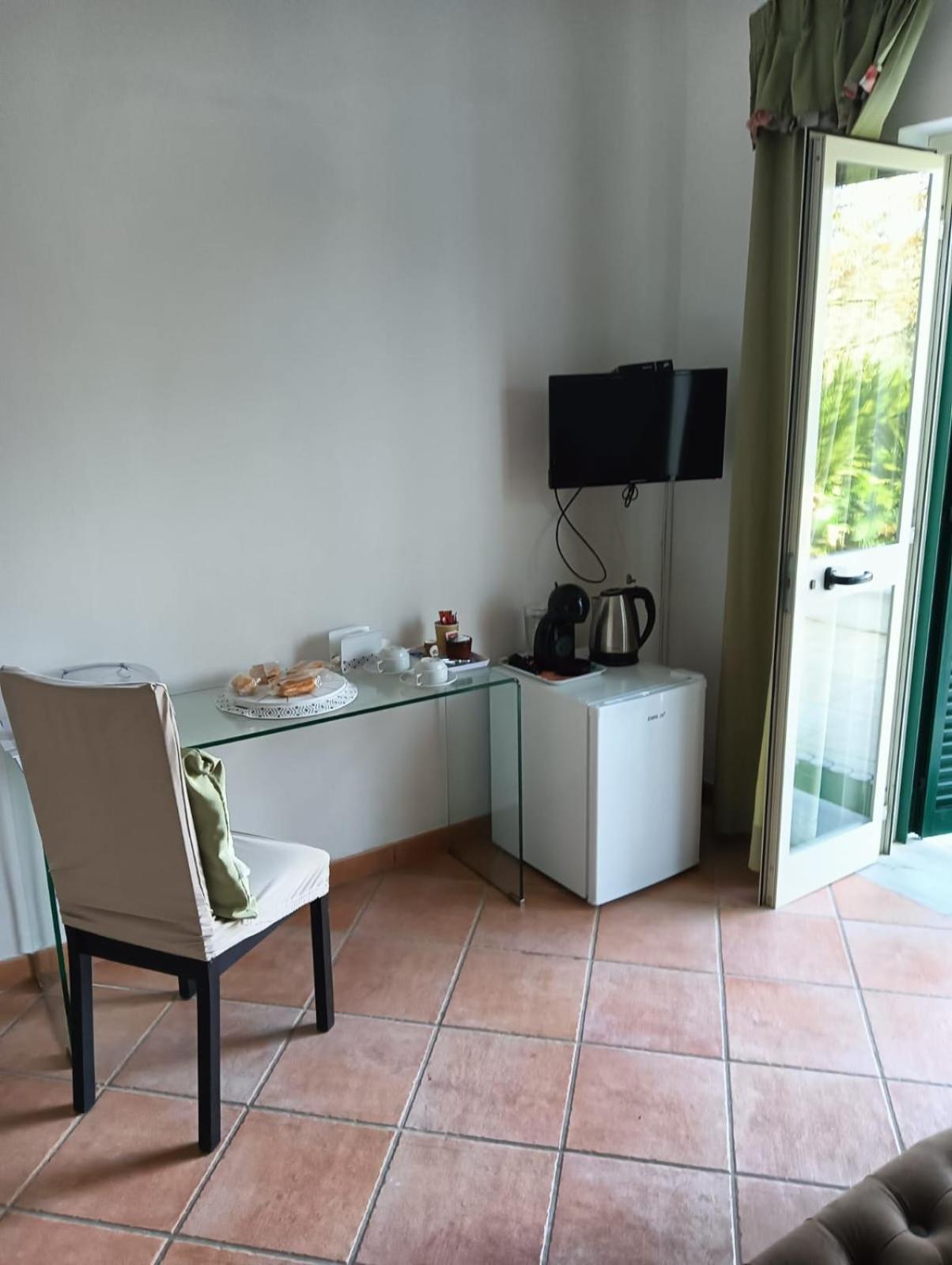 Large Double Room photo 1