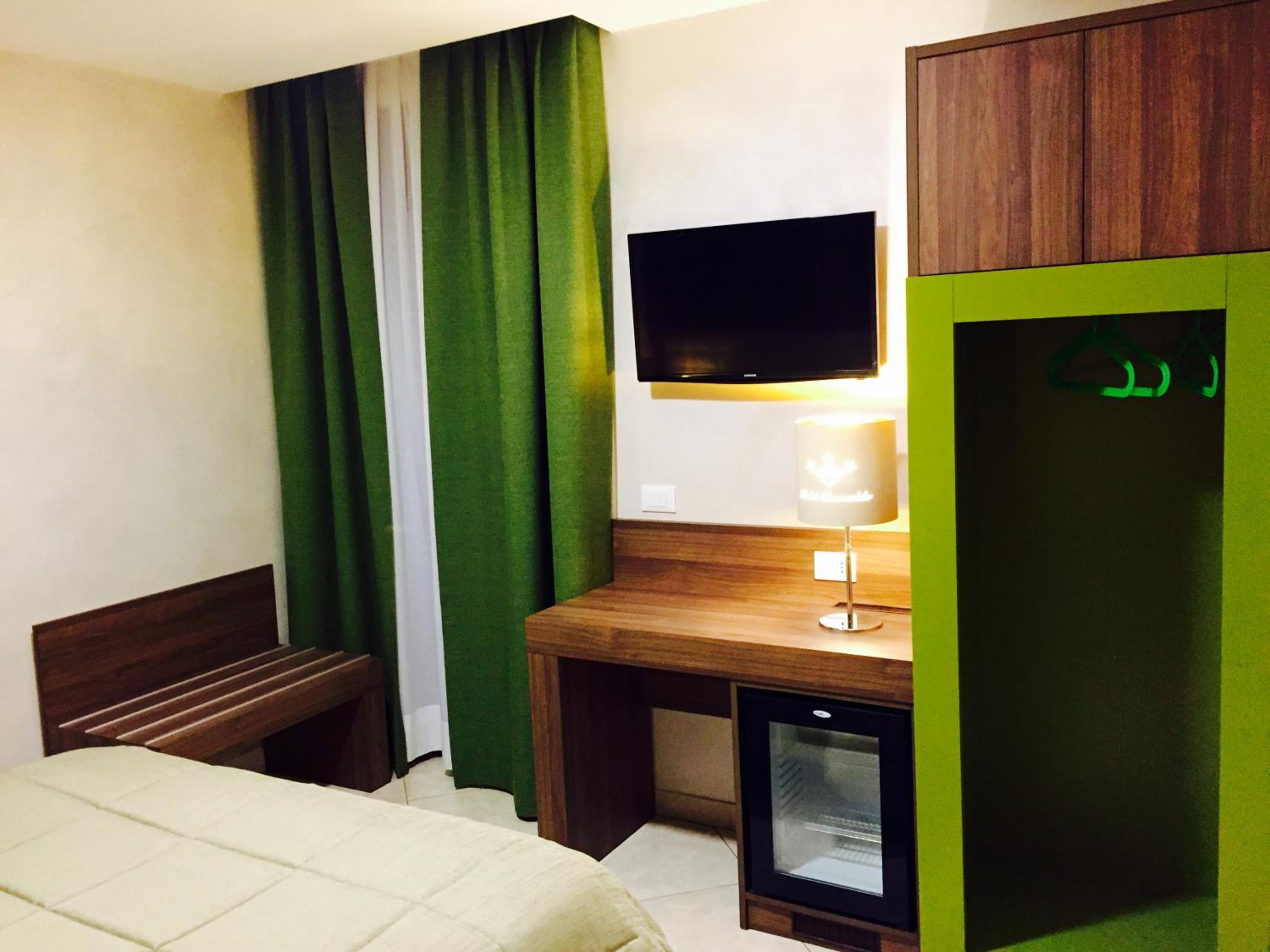 Double Room - Photo 2