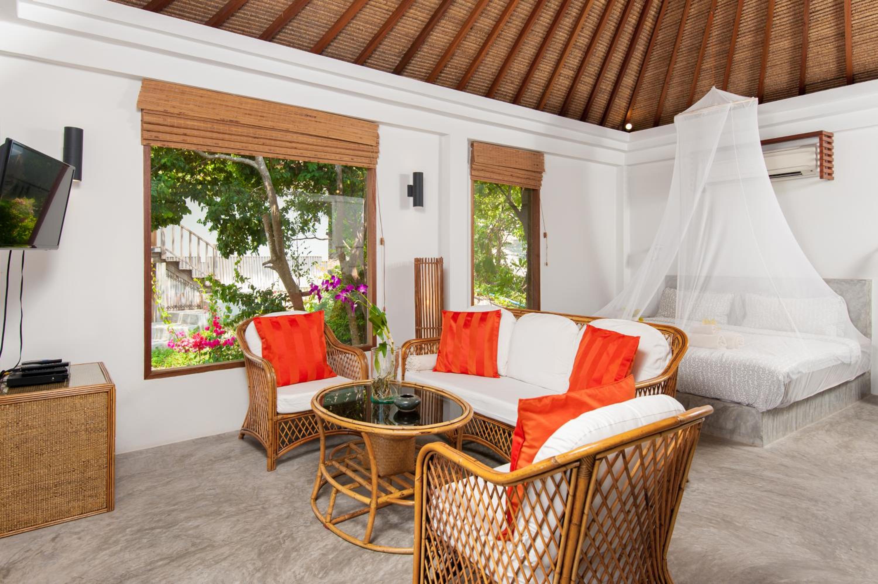 P3 Studio Pool Villa with Sea View