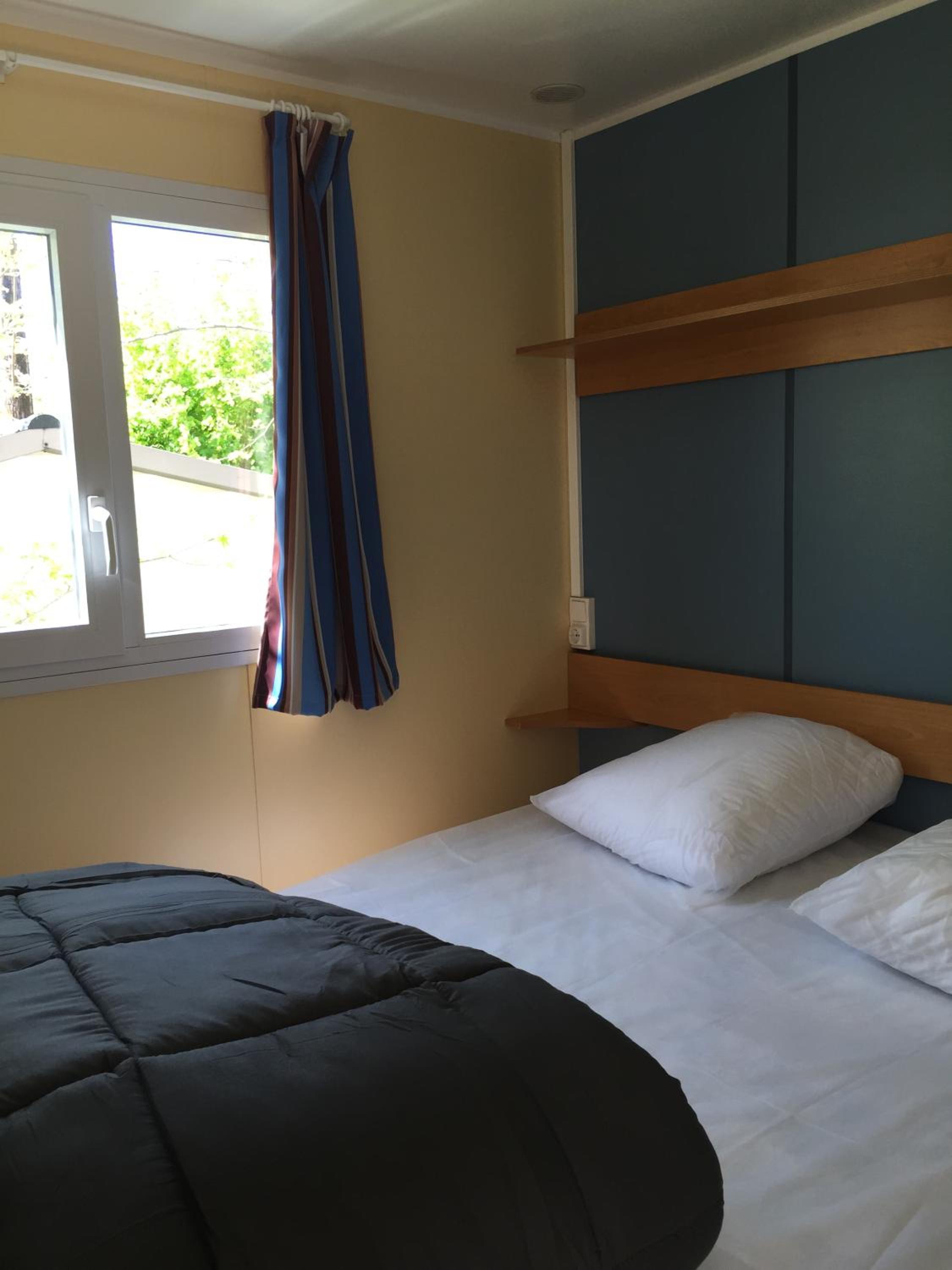 Superior Mobile Home ( 4 Adults) - Photo 2