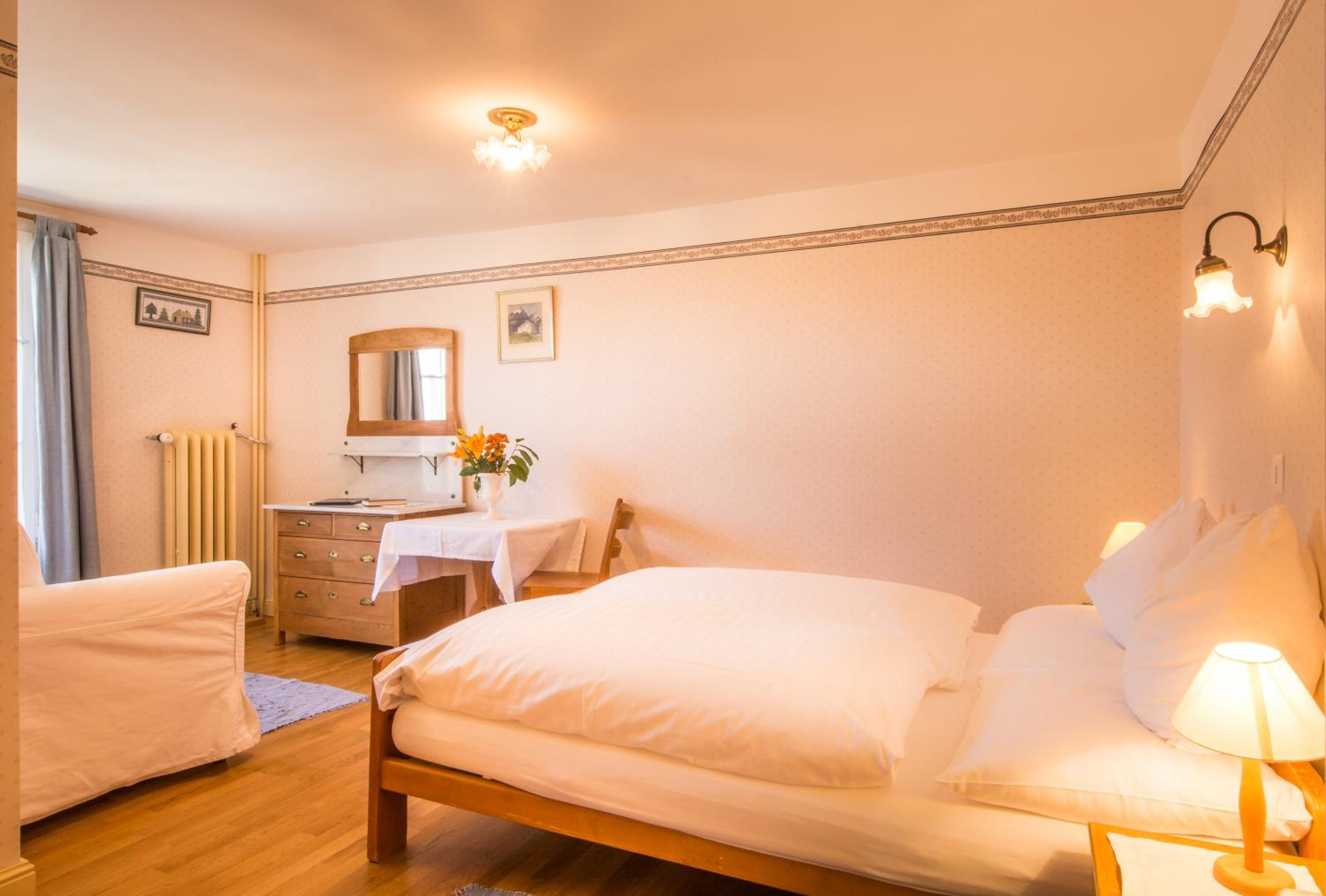 Standard Double or Twin Room - Photo 4