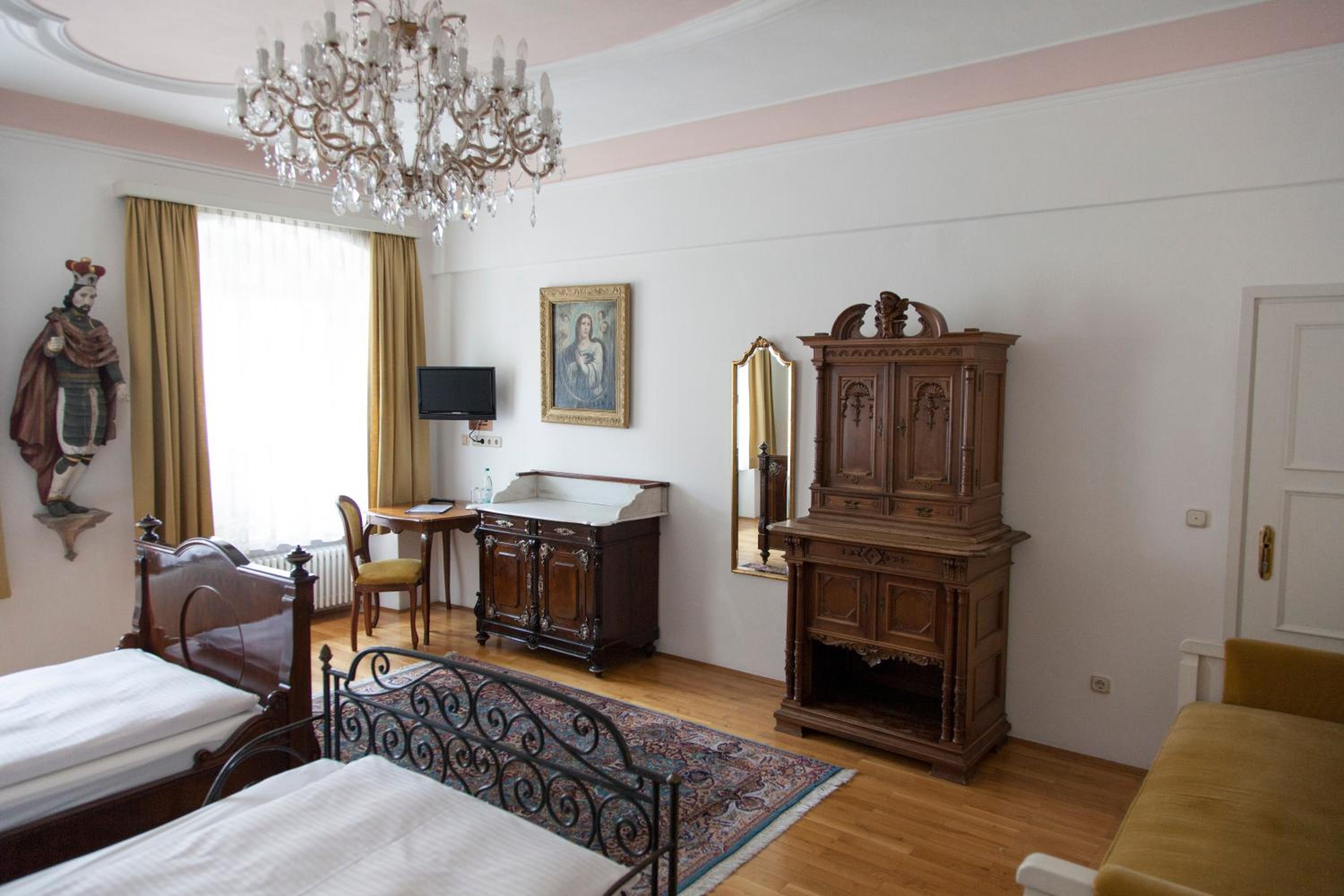 Superior Deluxe Double or Twin Room  - Photo 15