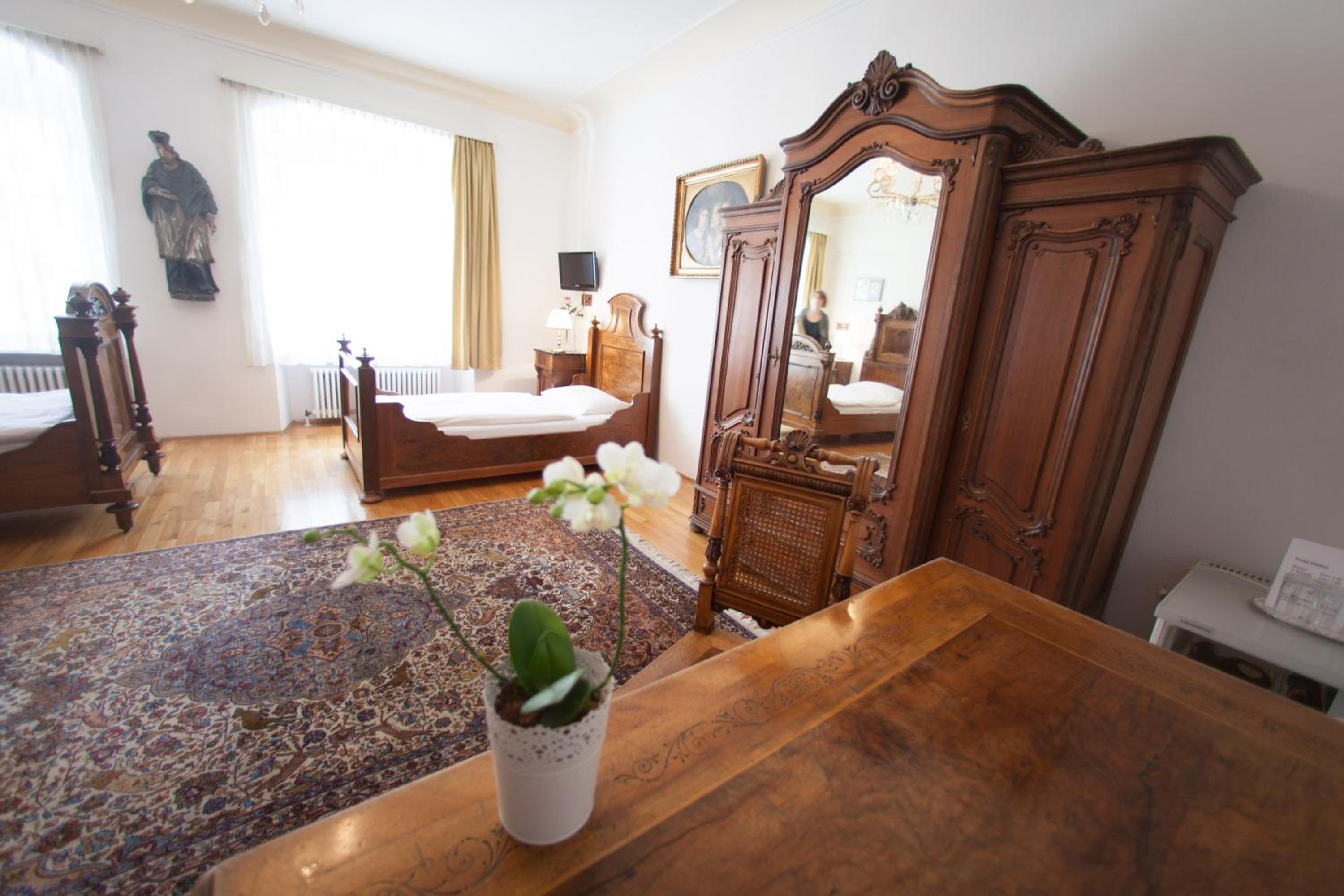 Superior Deluxe Double or Twin Room  - Photo 12
