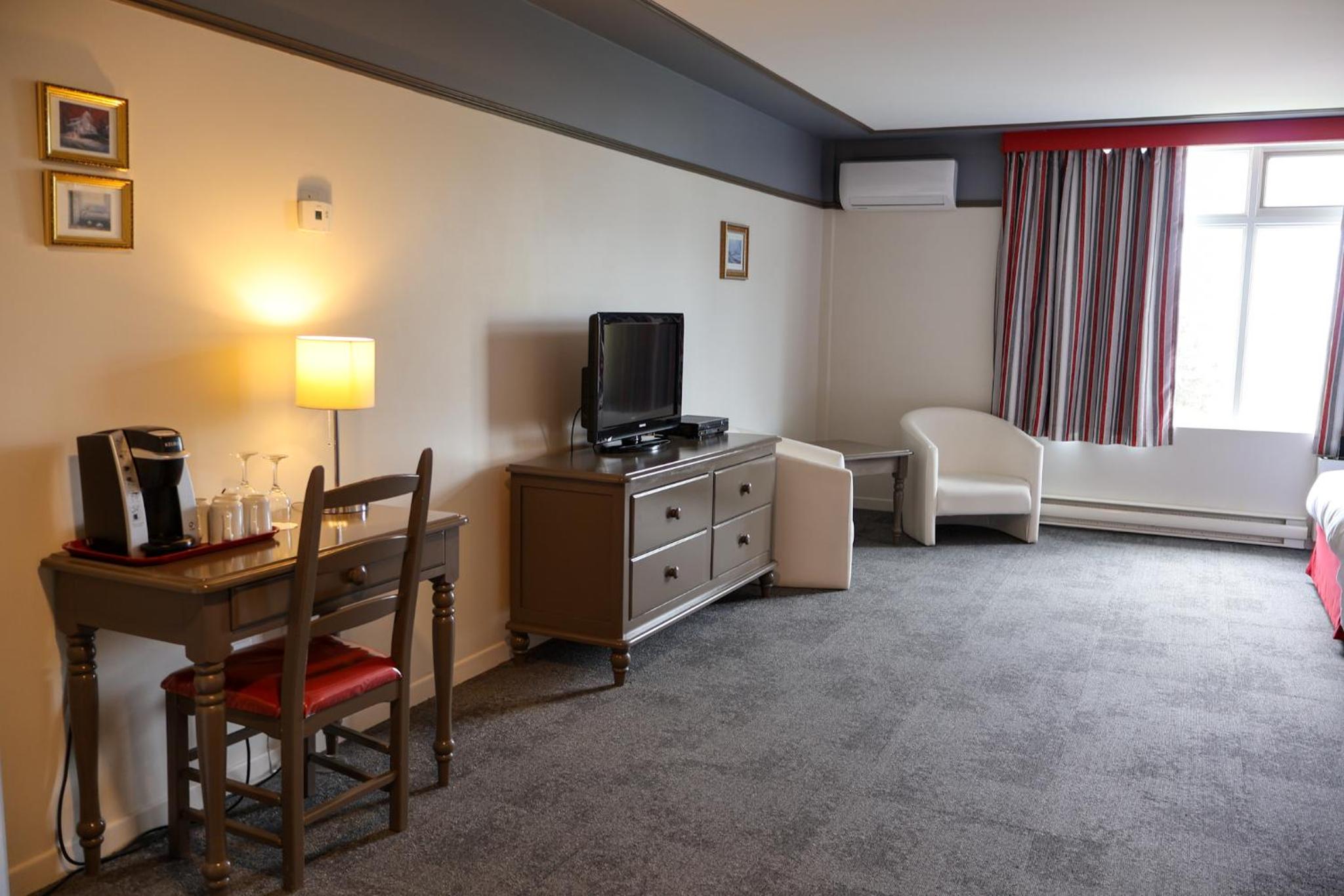 Superior King Room - Photo 1