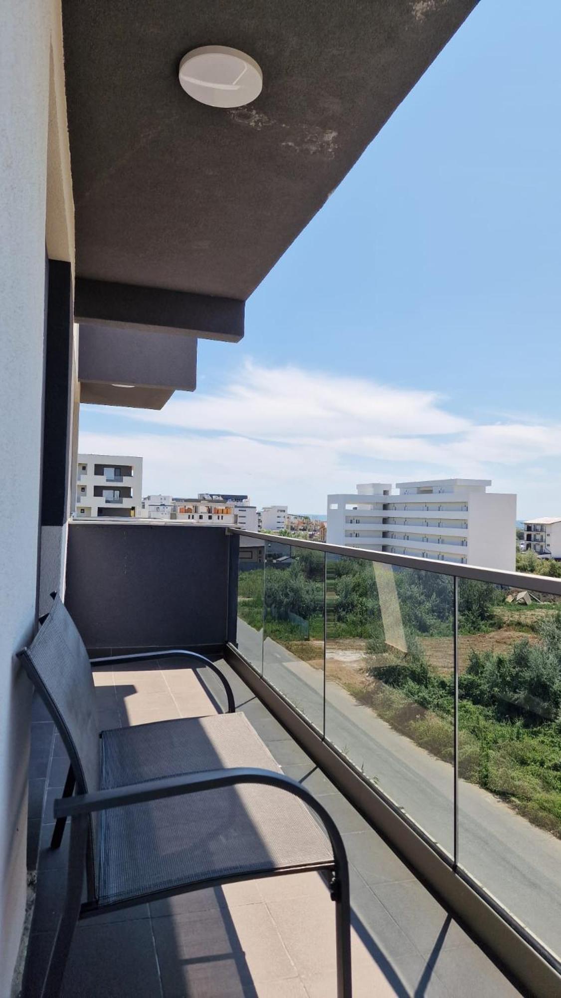 Apartment with View and Balcony photo 2